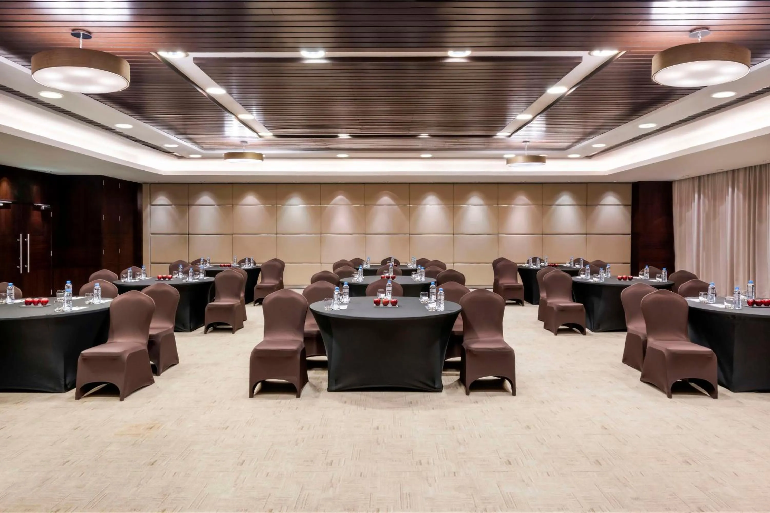 Meeting/conference room in Hyatt Regency Oryx Doha
