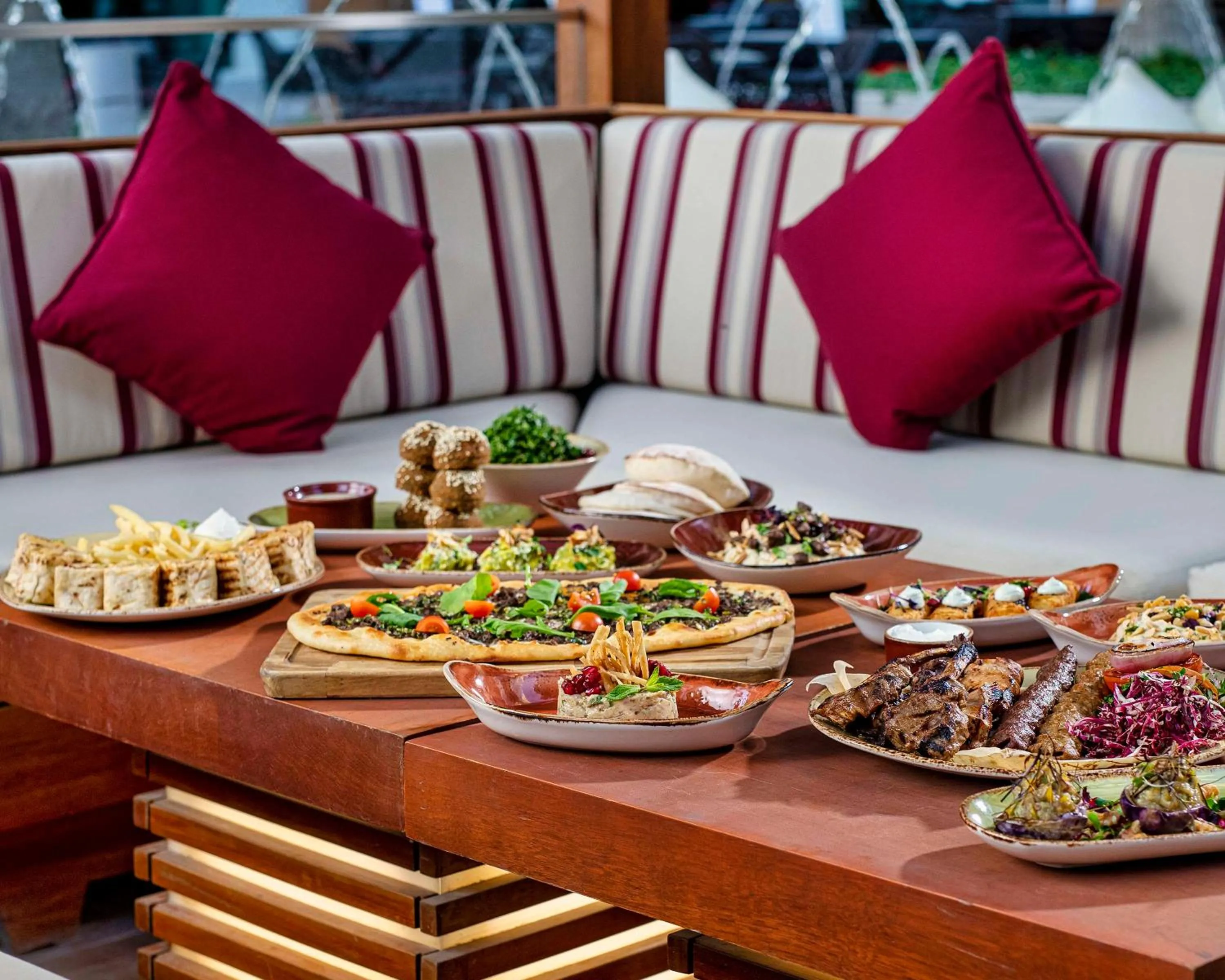 Restaurant/places to eat in Hyatt Regency Oryx Doha