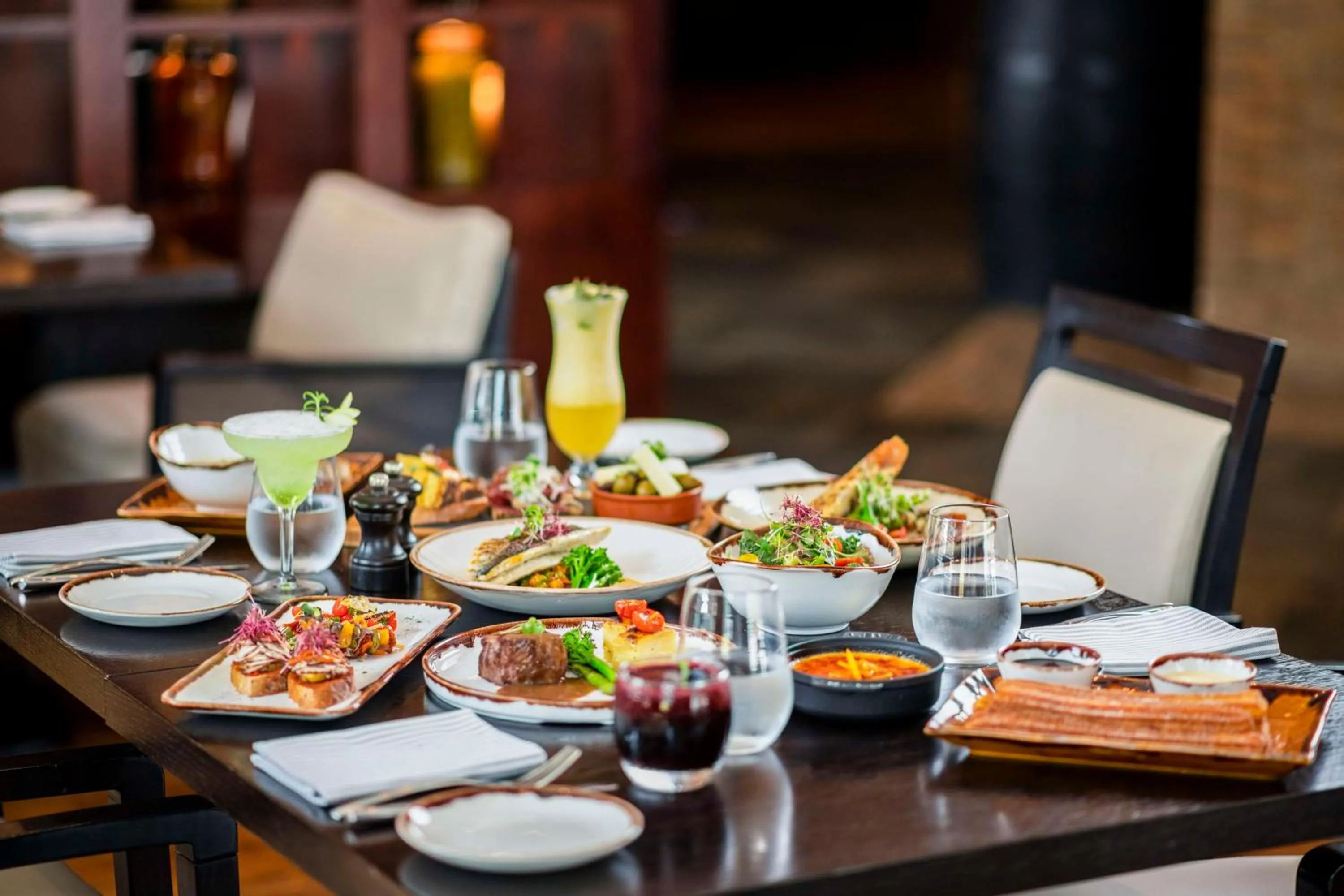 Restaurant/places to eat in Hyatt Regency Oryx Doha