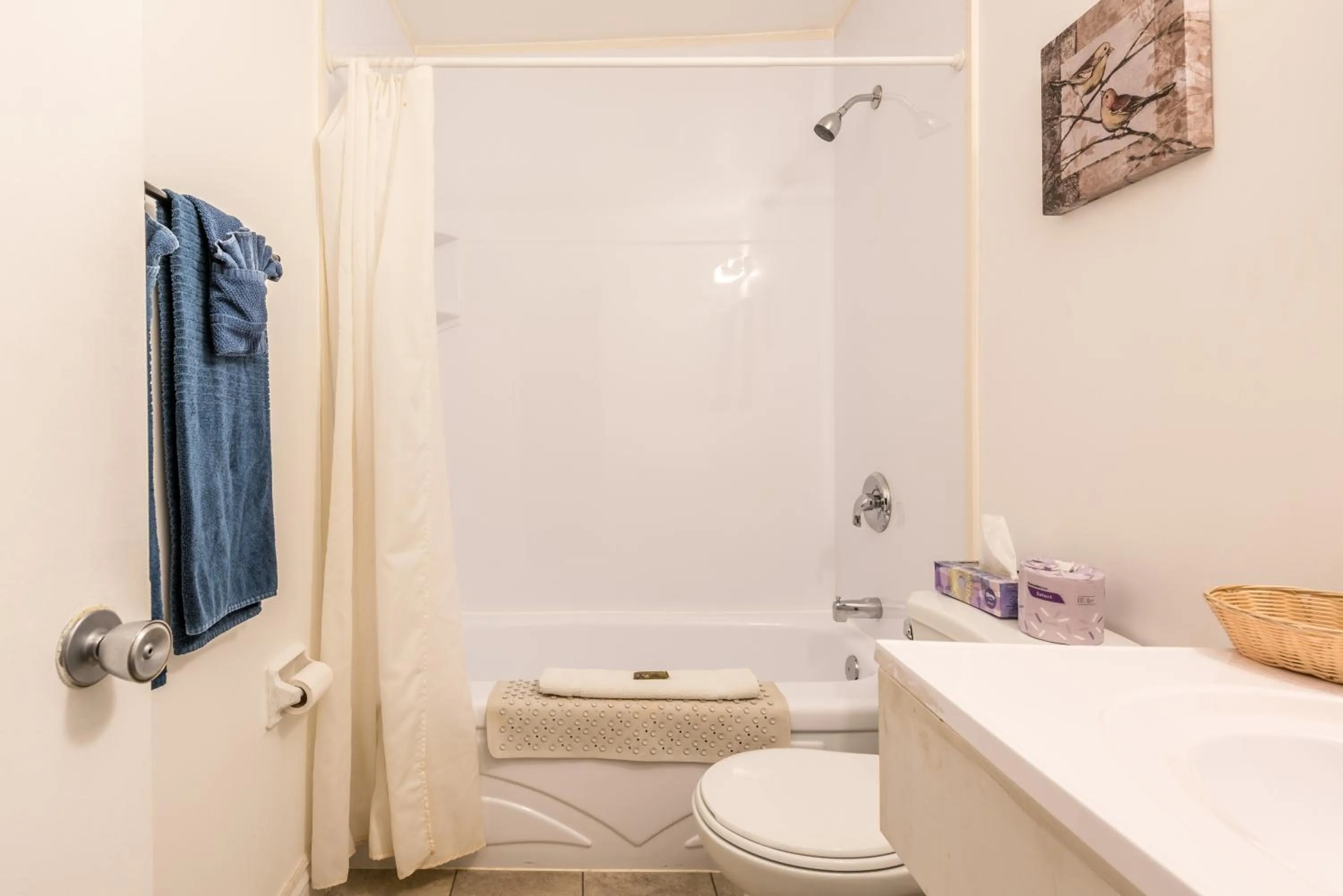 Bathroom in Lake City Motel