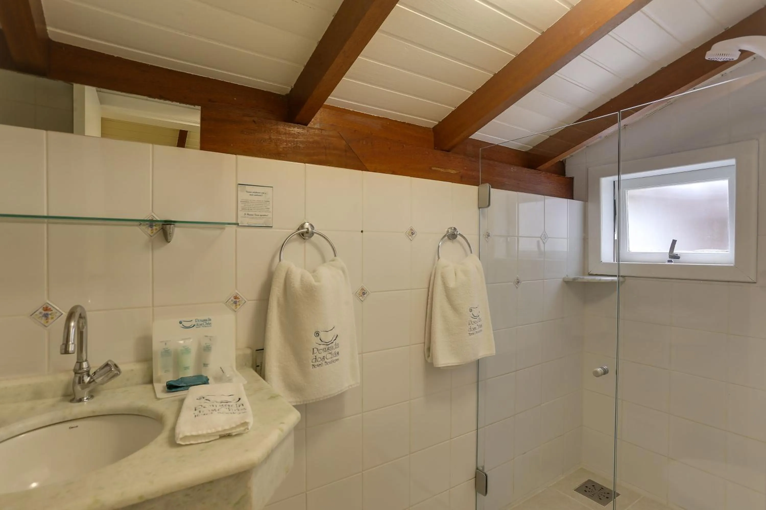 Toilet in Nova Pousada dos Chás