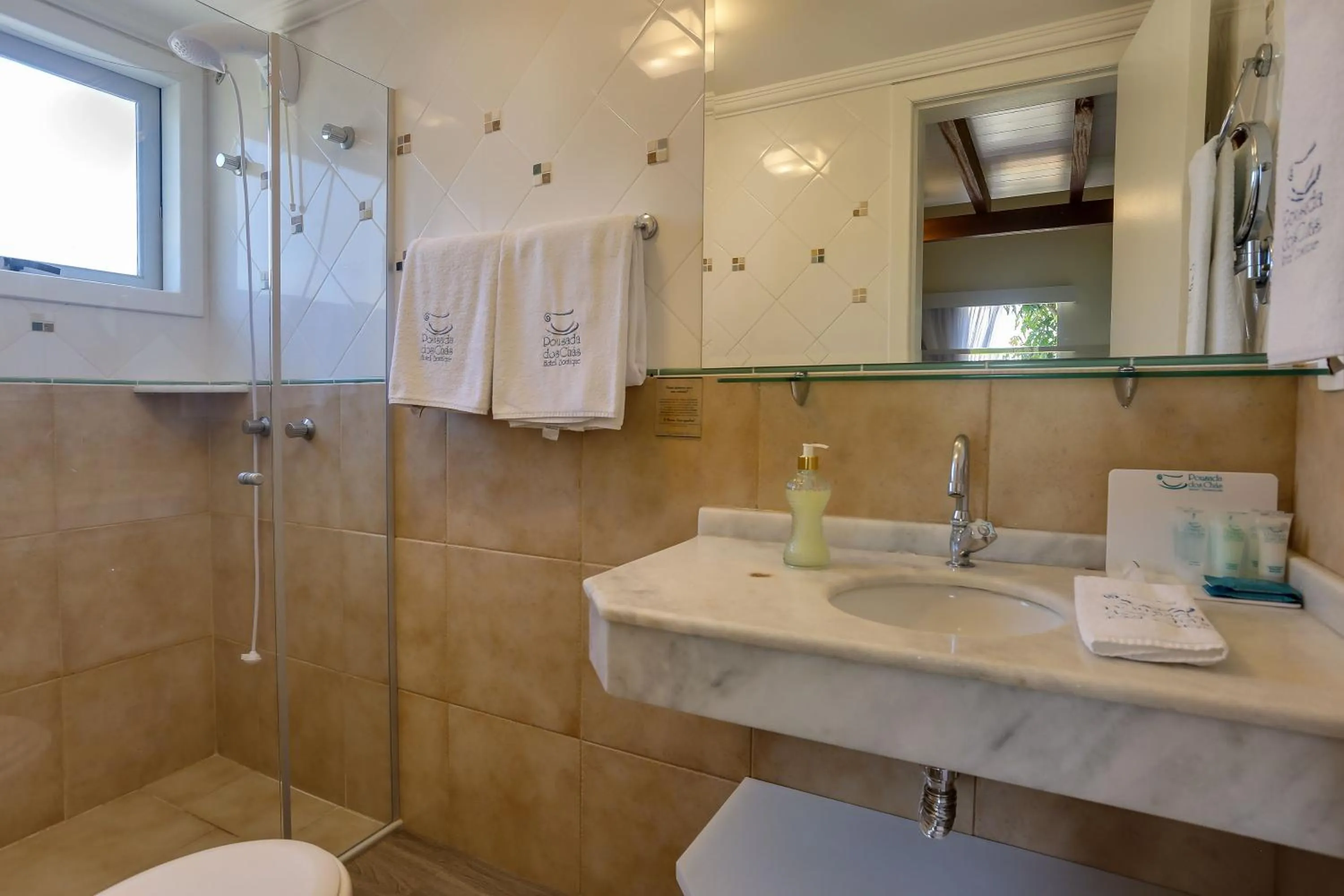 Toilet in Nova Pousada dos Chás