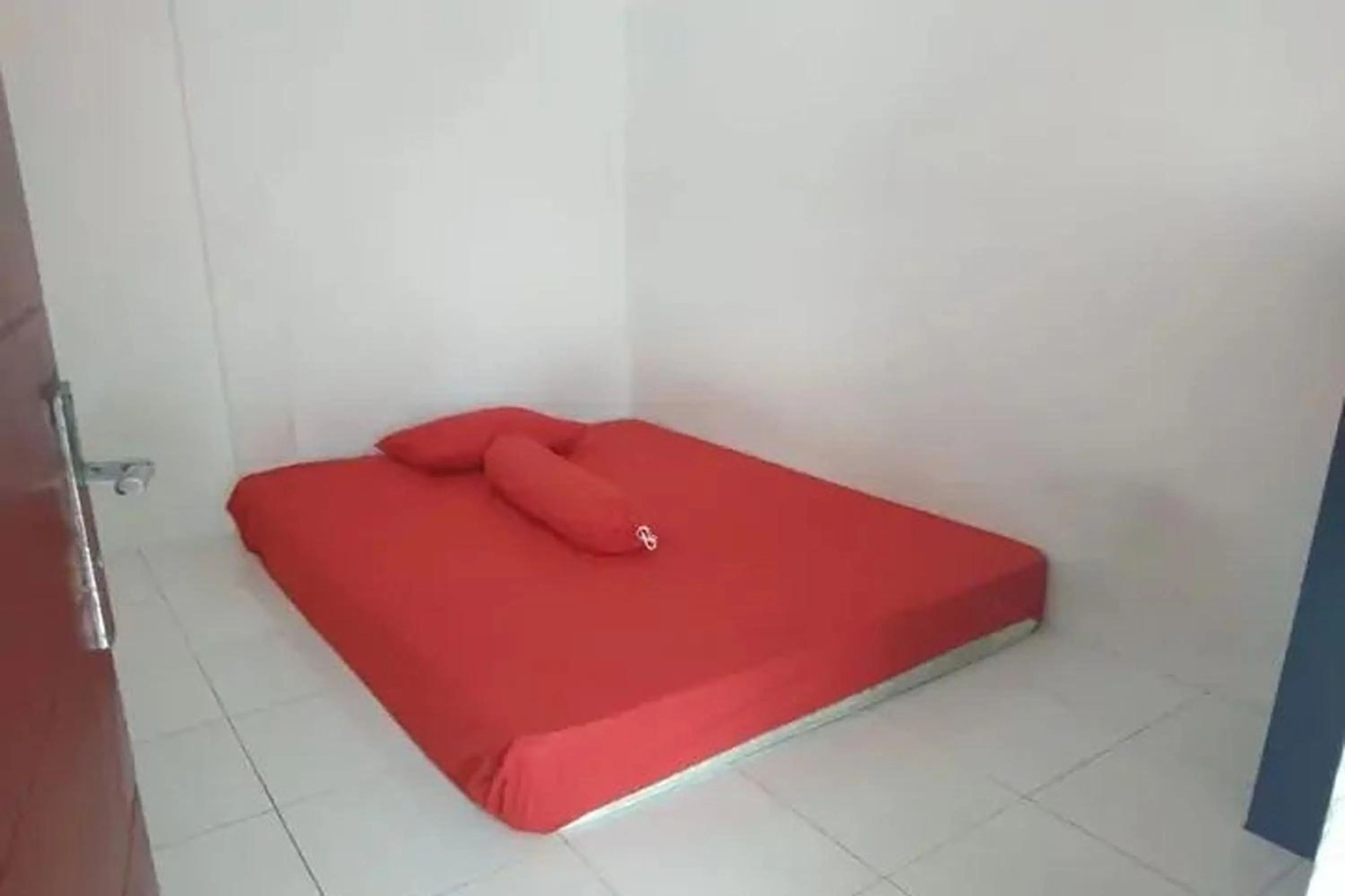 Bed in Kost 48 Surabaya