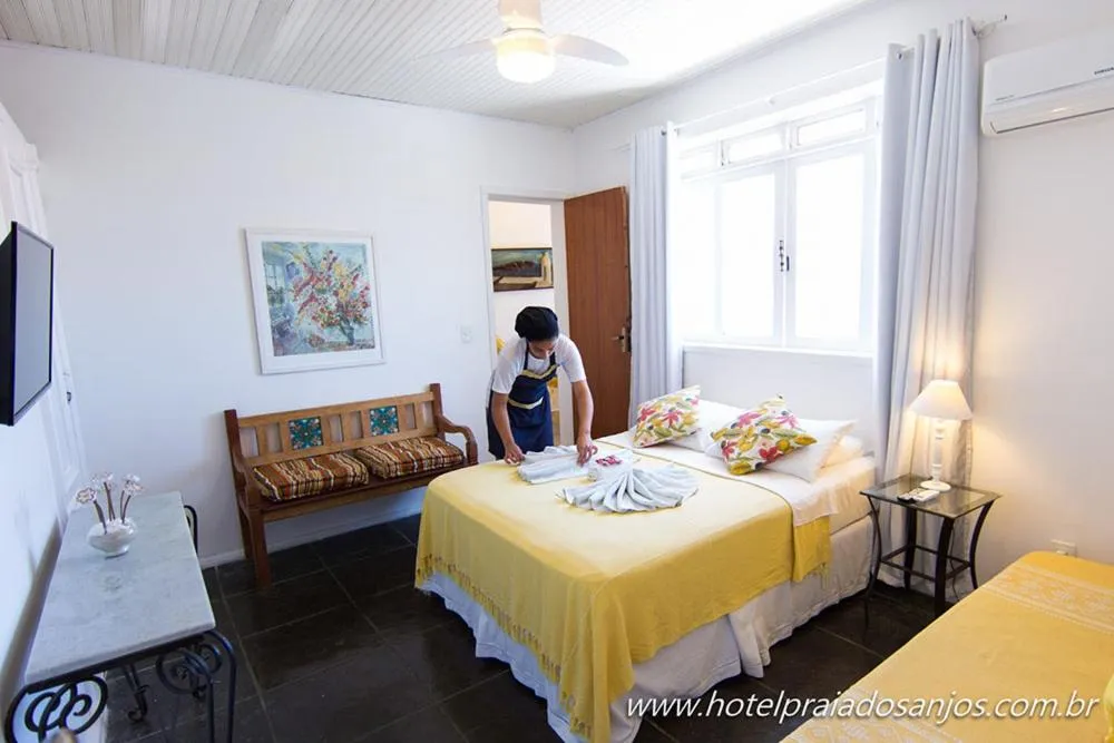 Staff, Bed in Pousada Hotel Praia dos Anjos