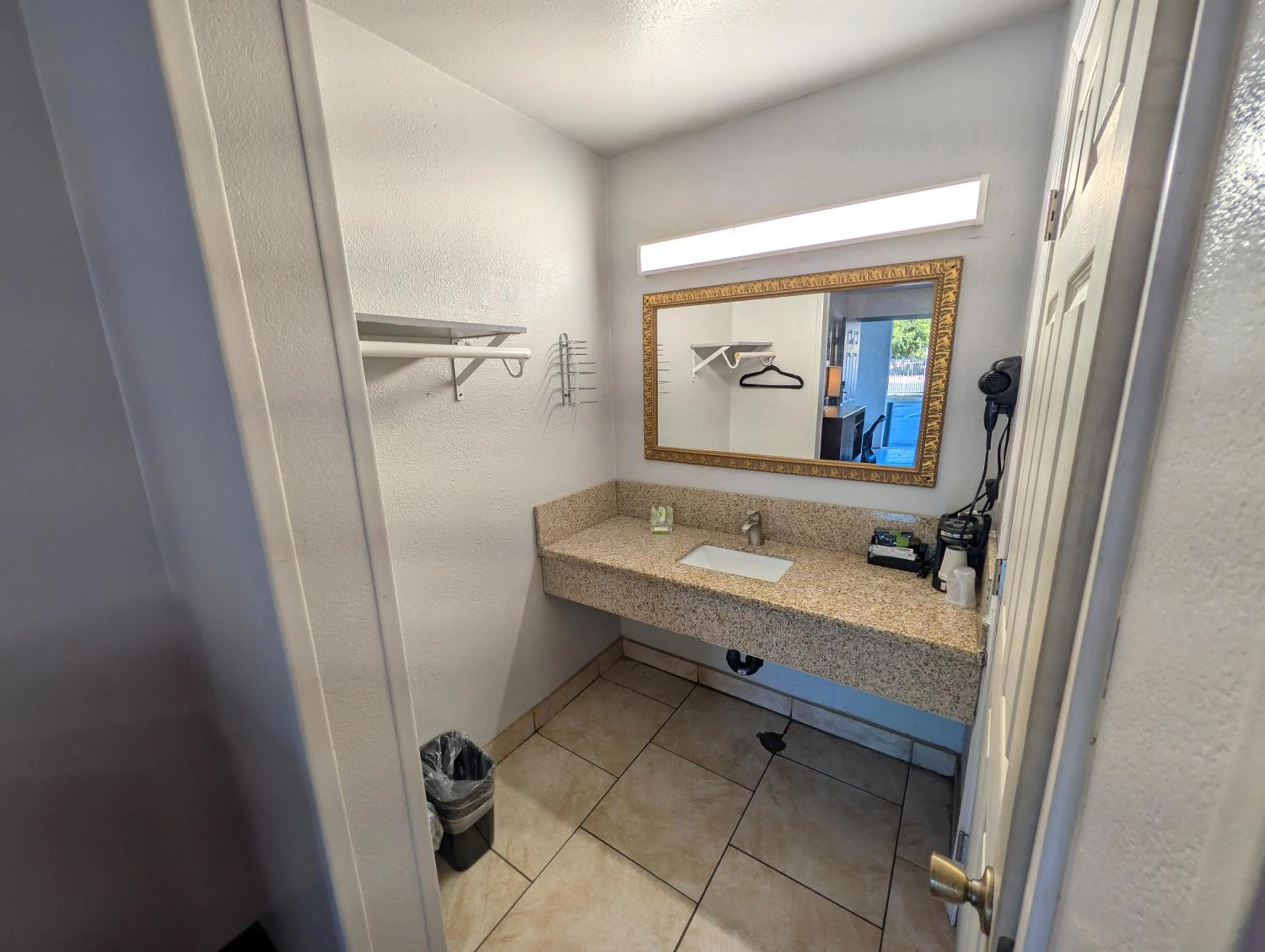 Bathroom in Crossroads Inn - Sacramento