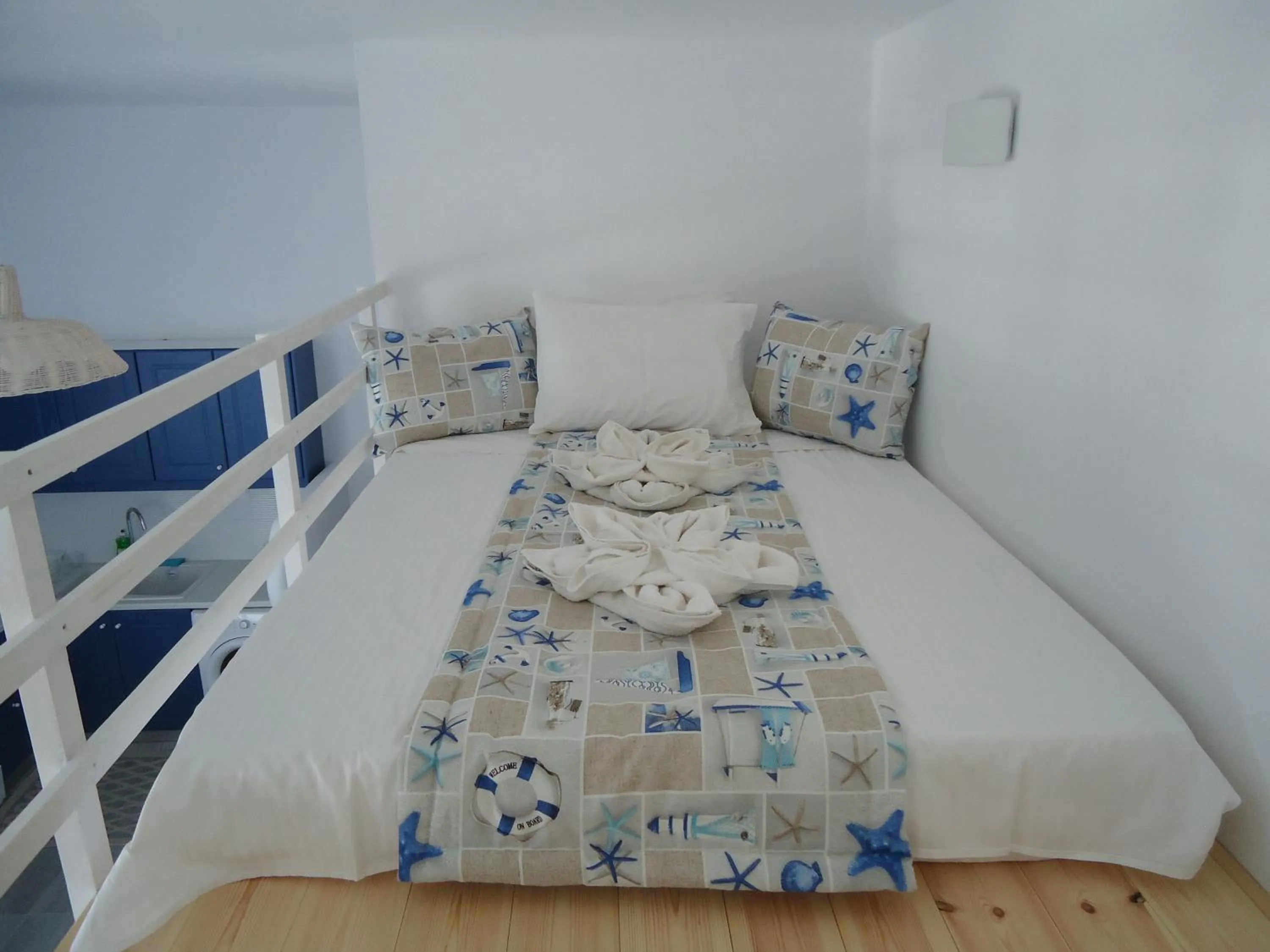 Bed in Mythos Suites Diskos