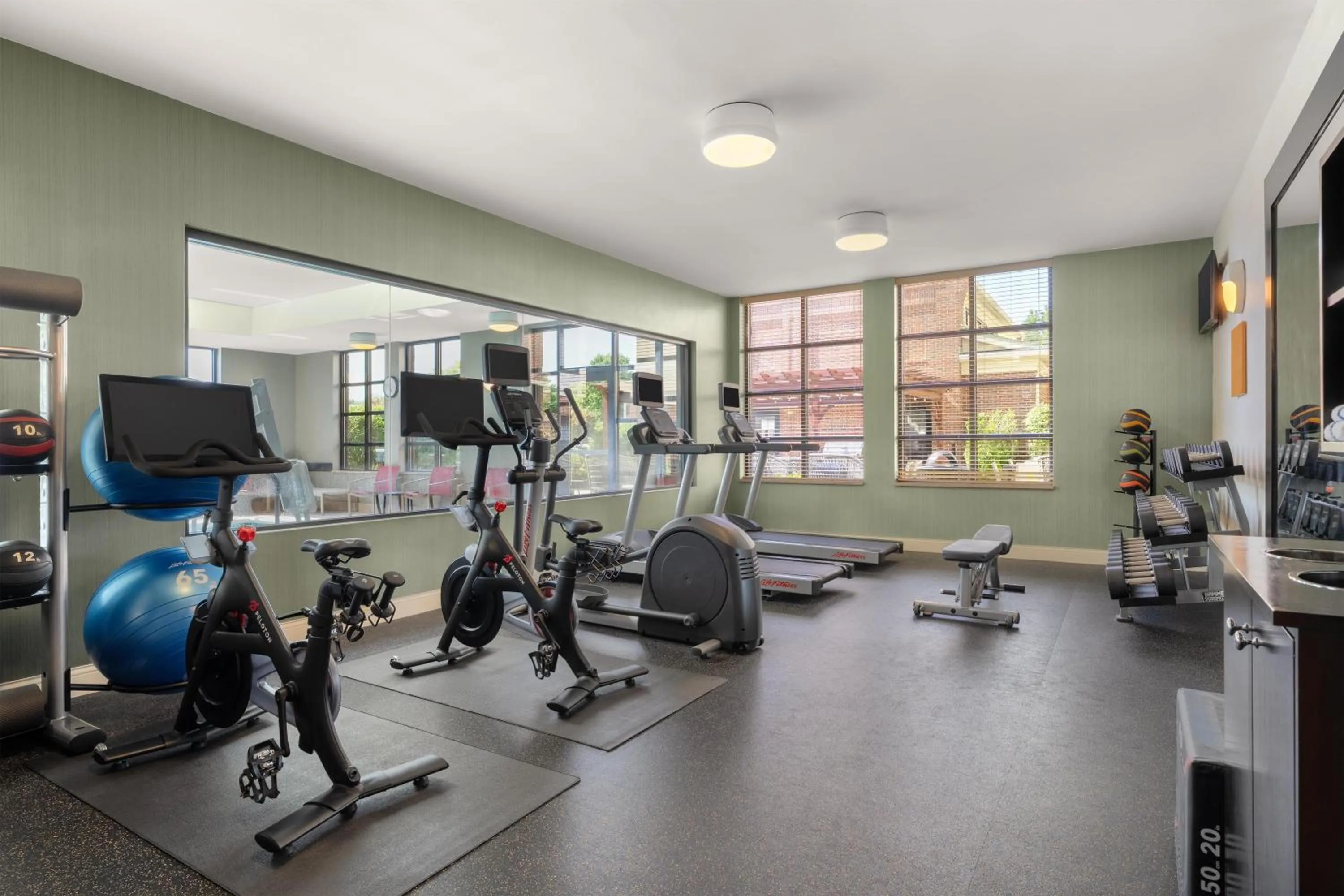 Fitness centre/facilities in Homewood Suites by Hilton Newtown - Langhorne, PA