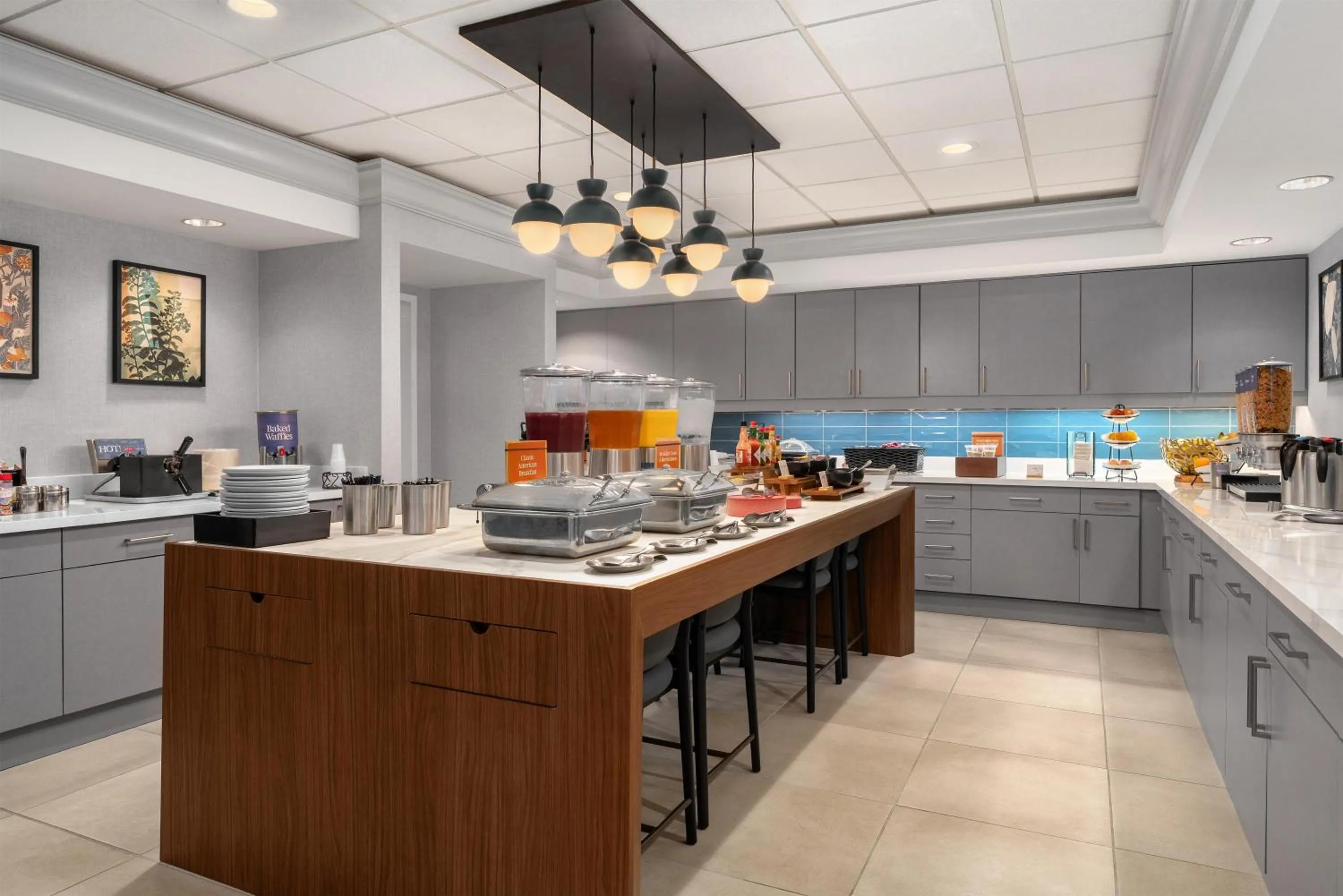 Breakfast in Homewood Suites by Hilton Newtown - Langhorne, PA