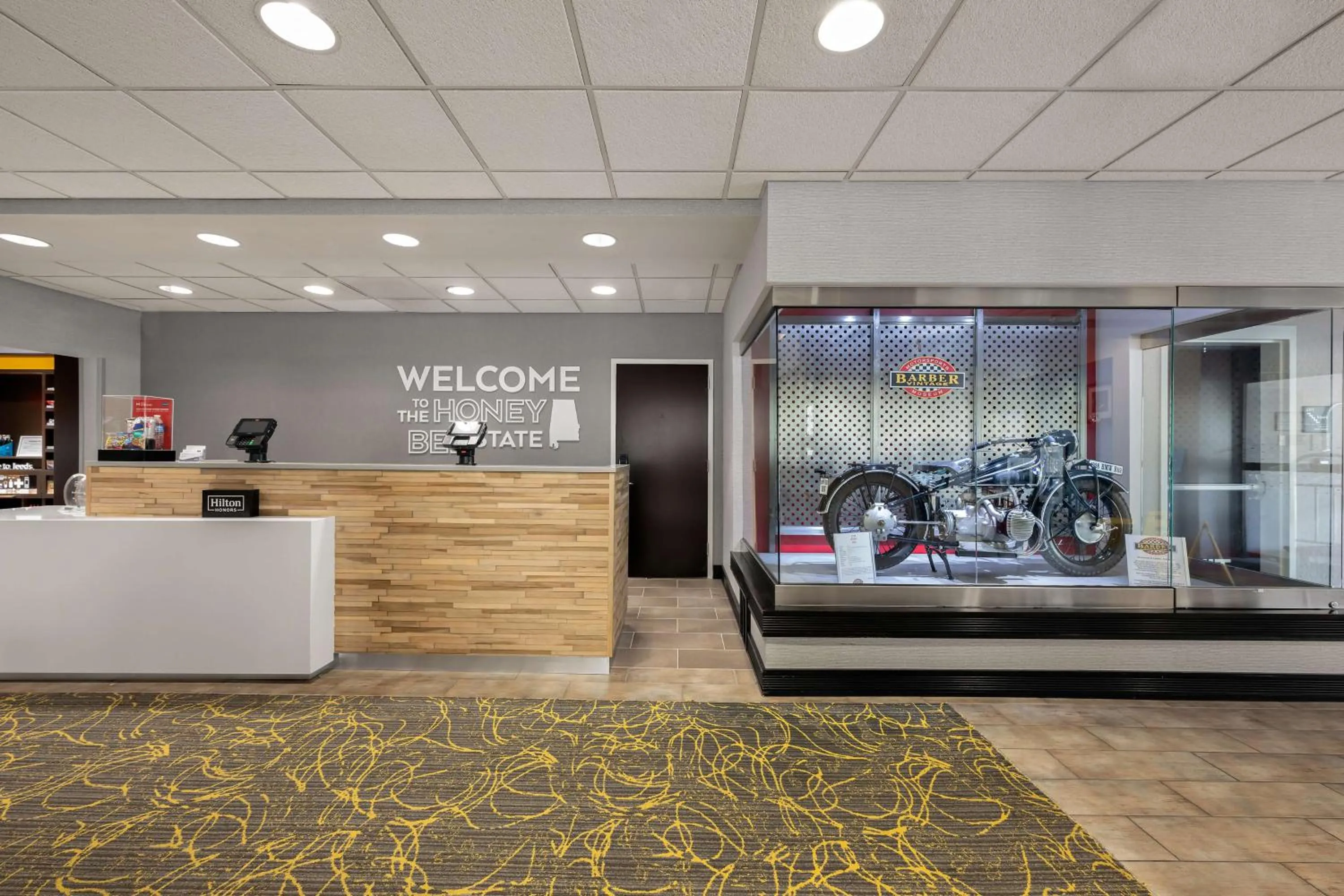 Lobby or reception in Hampton Inn Birmingham/Leeds