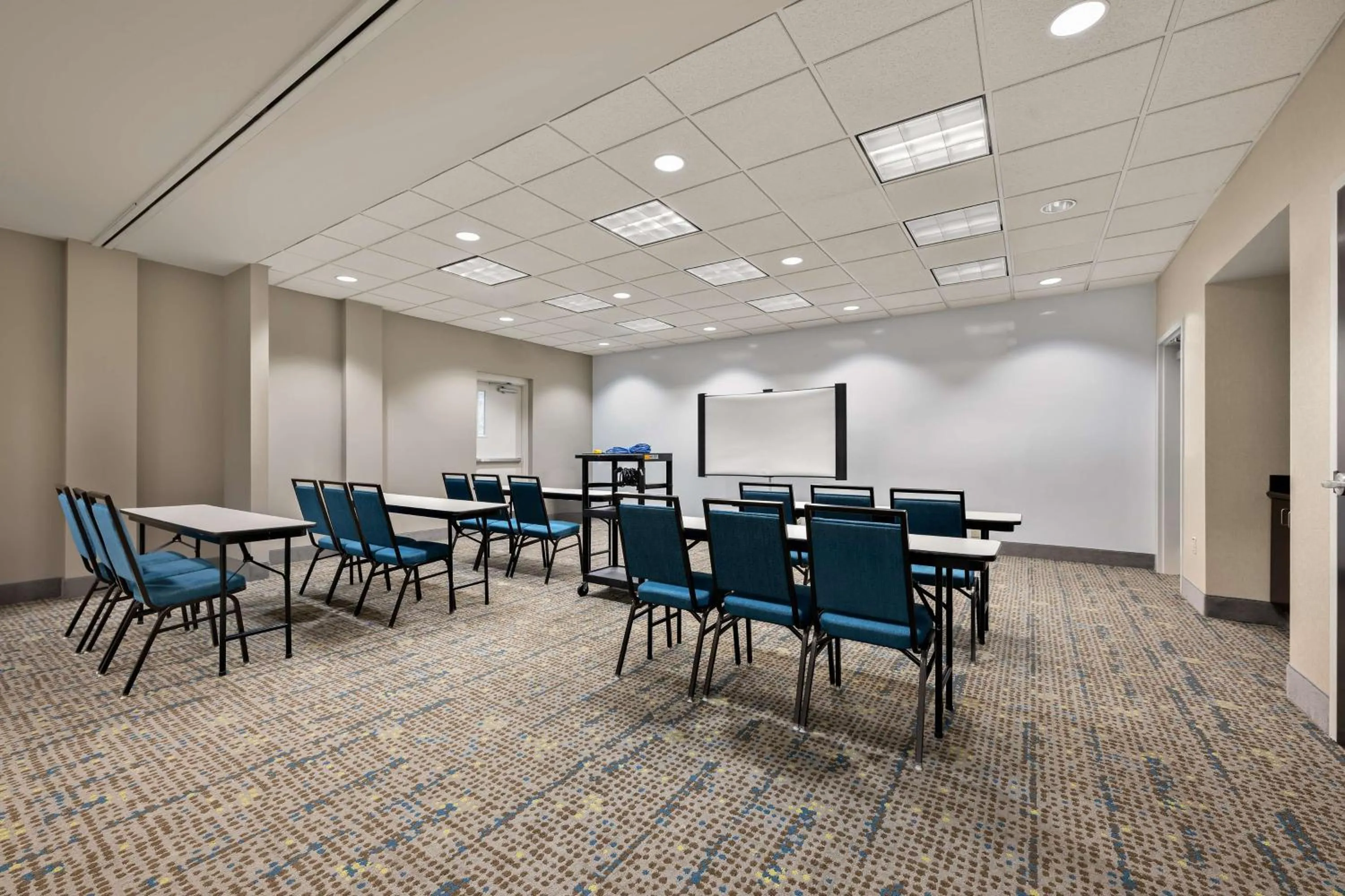 Meeting/conference room in Hampton Inn Birmingham/Leeds
