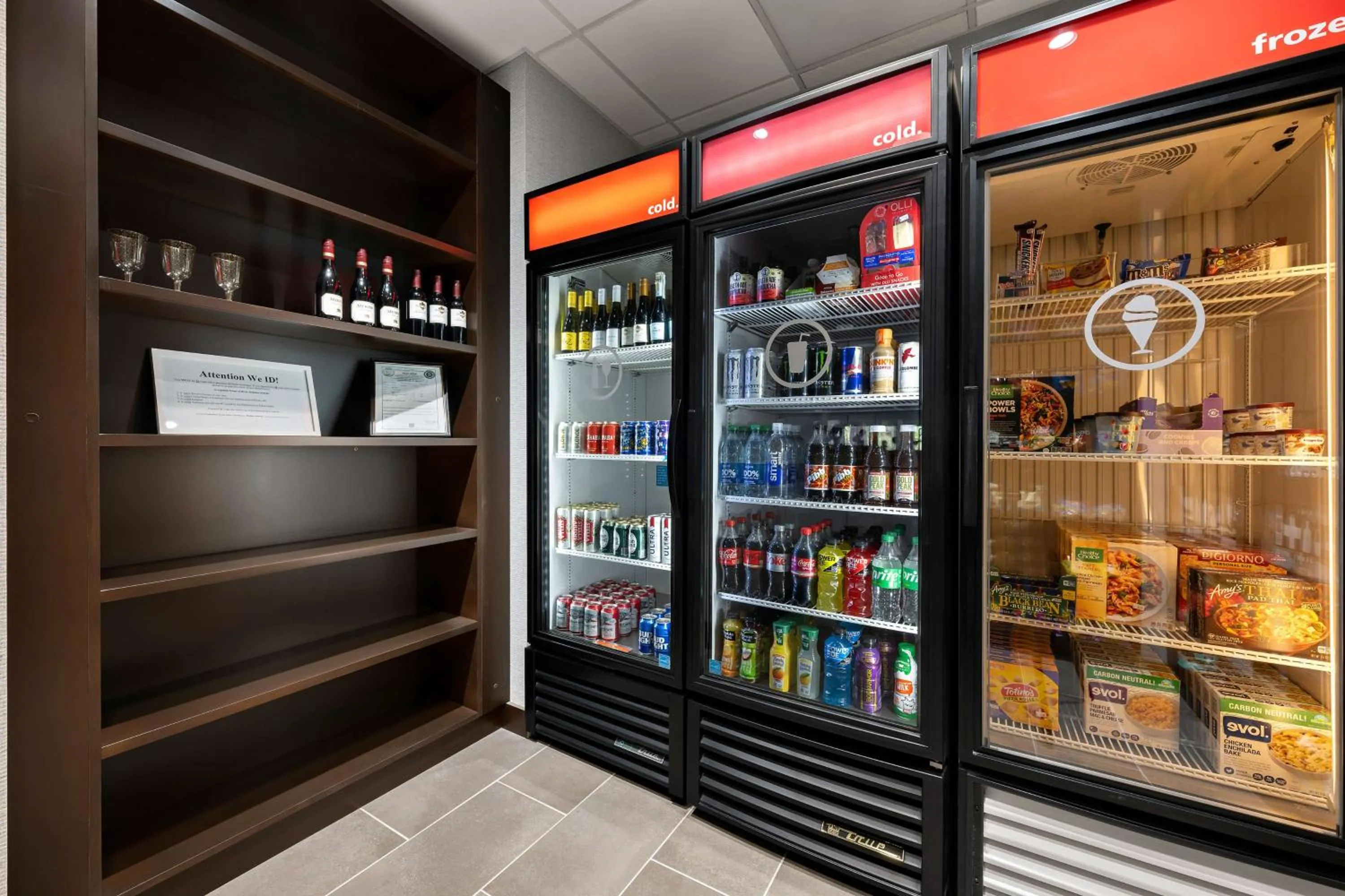 Dining area in Hampton Inn Birmingham/Leeds