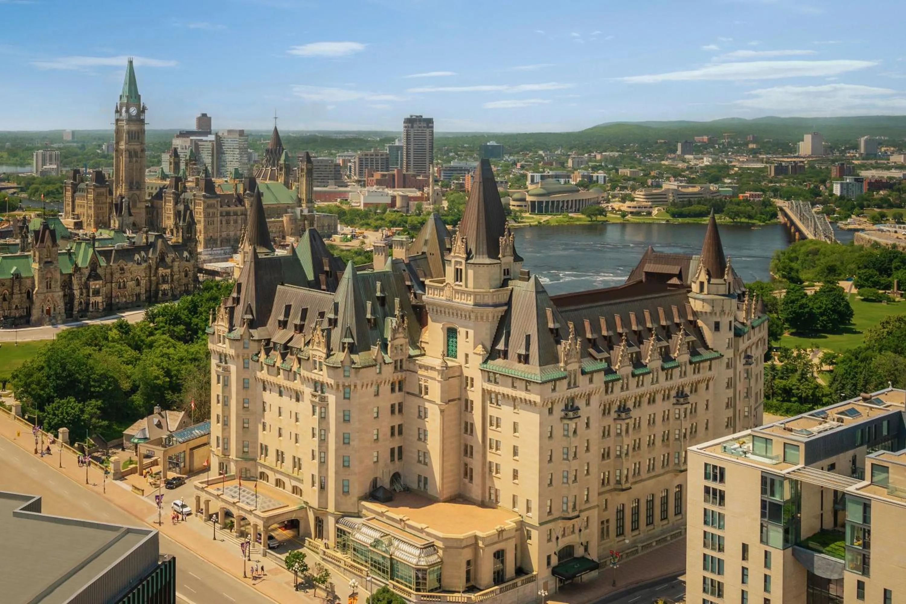 Property building in Fairmont Chateau Laurier