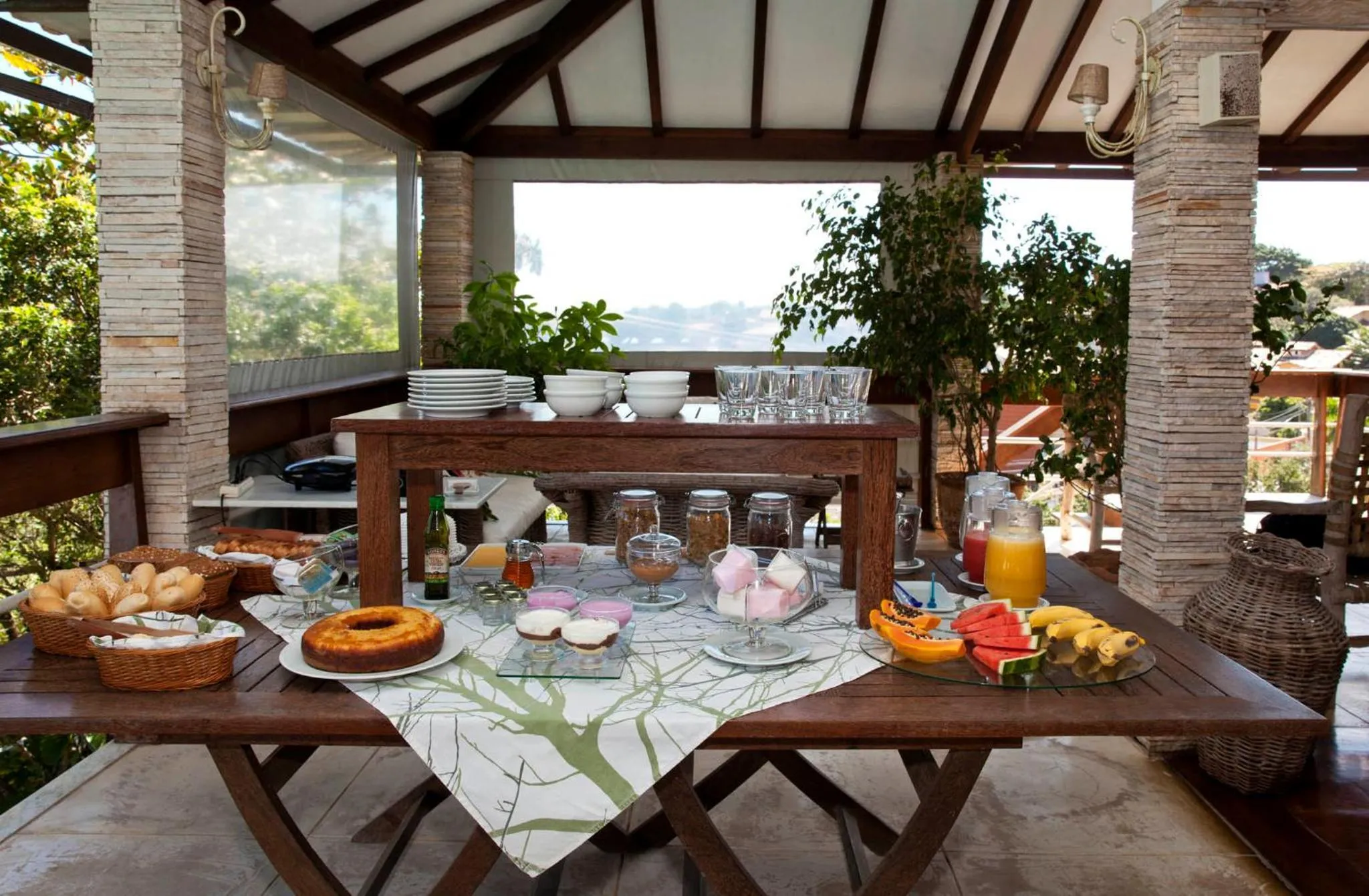 Staff in Bon Bini Pousada