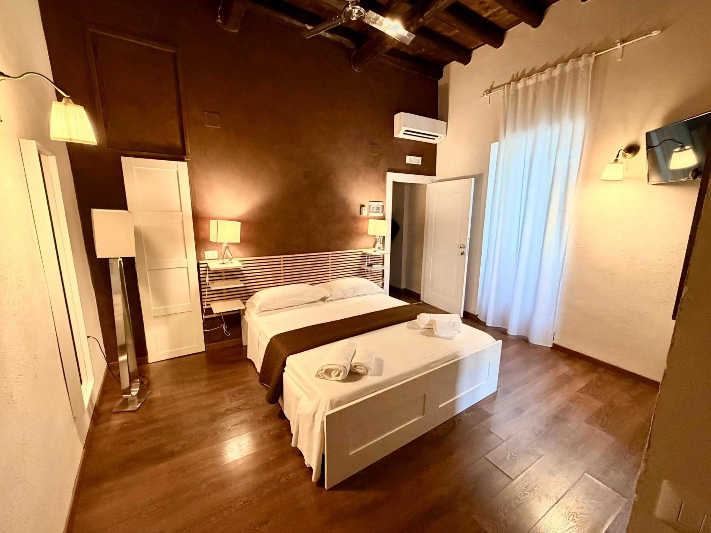 Superior Double Room in Suite White House