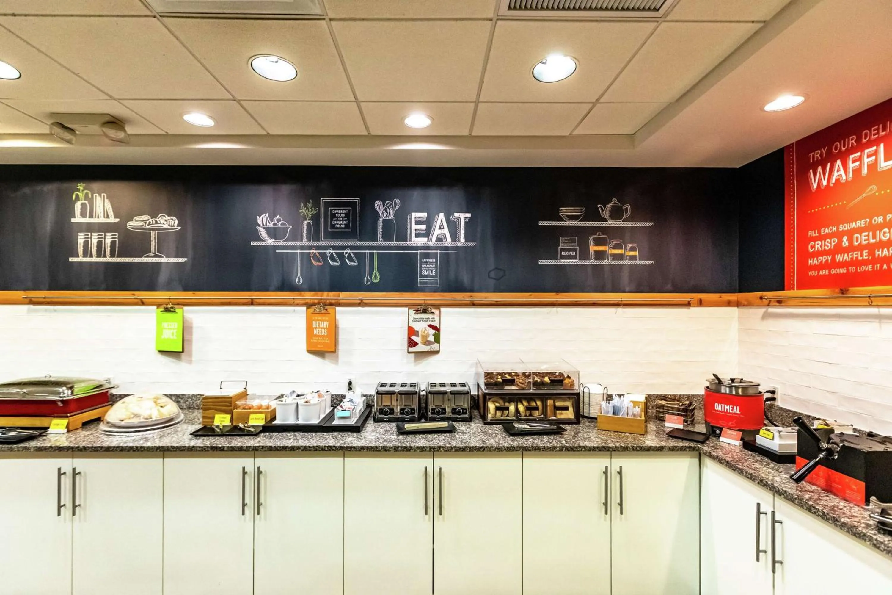 Breakfast in Hampton Inn & Suites Sarasota / Bradenton - Airport