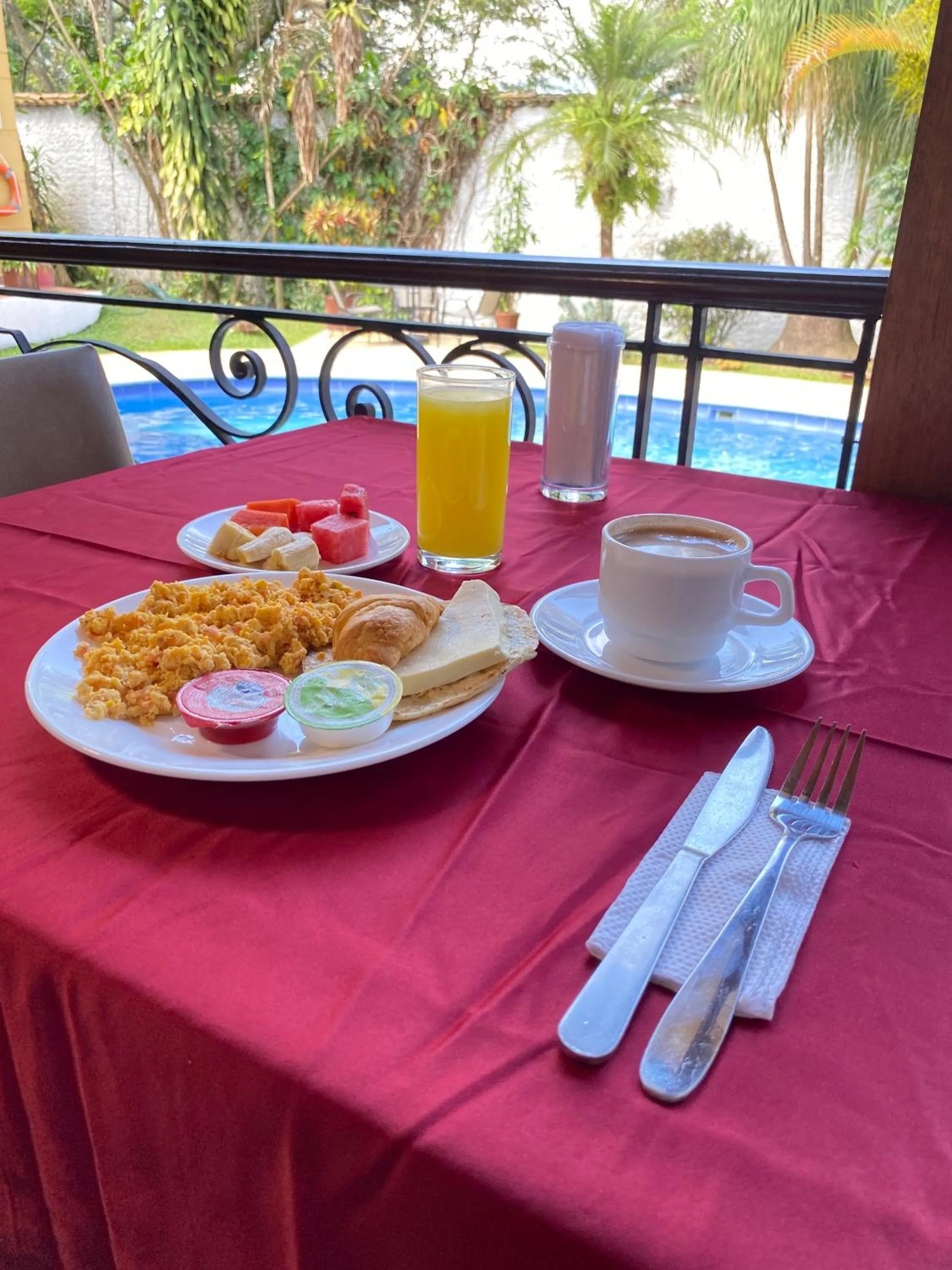 Food and drinks in Hotel Portales Del Campestre