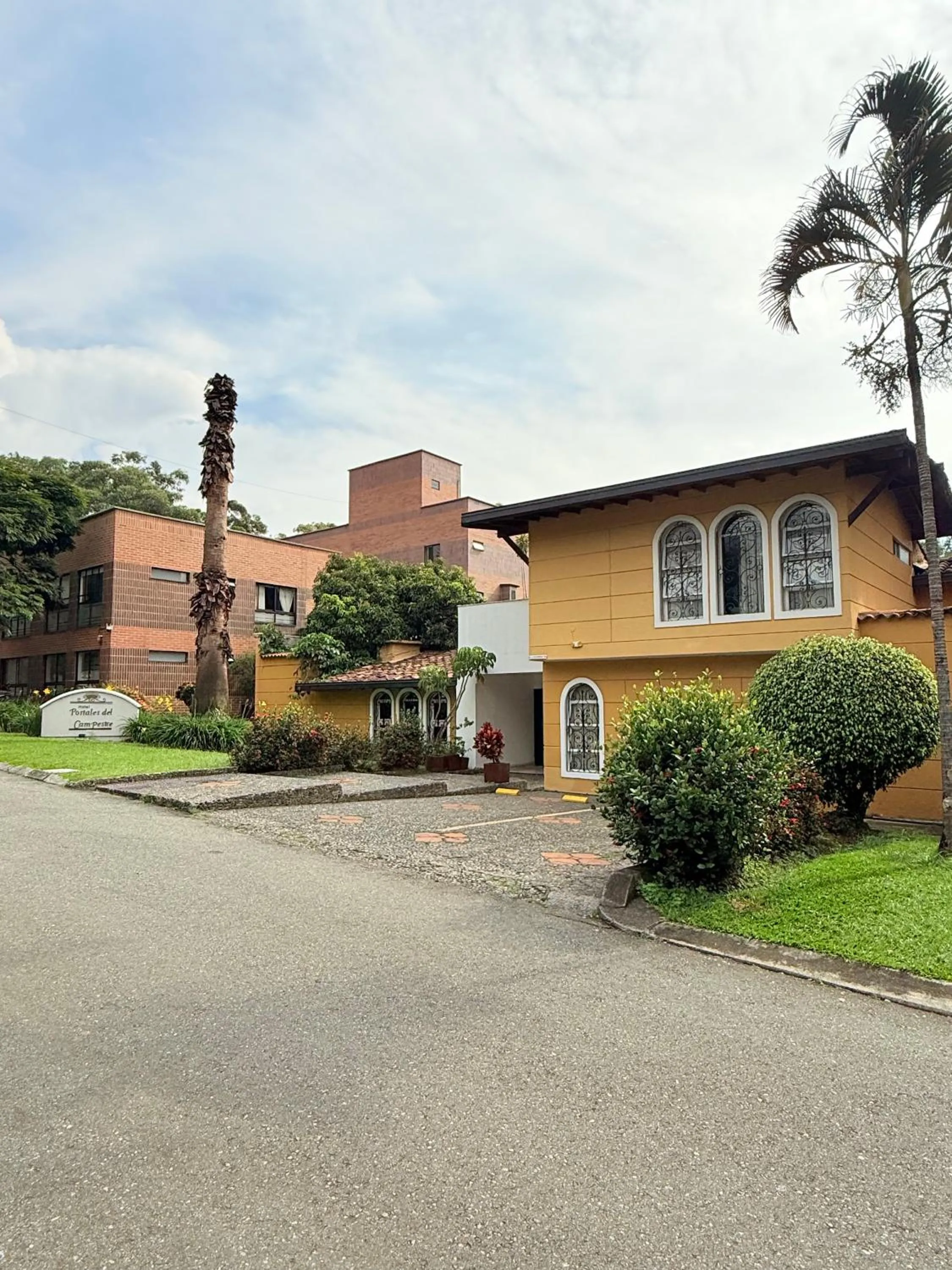 Property building in Hotel Portales Del Campestre