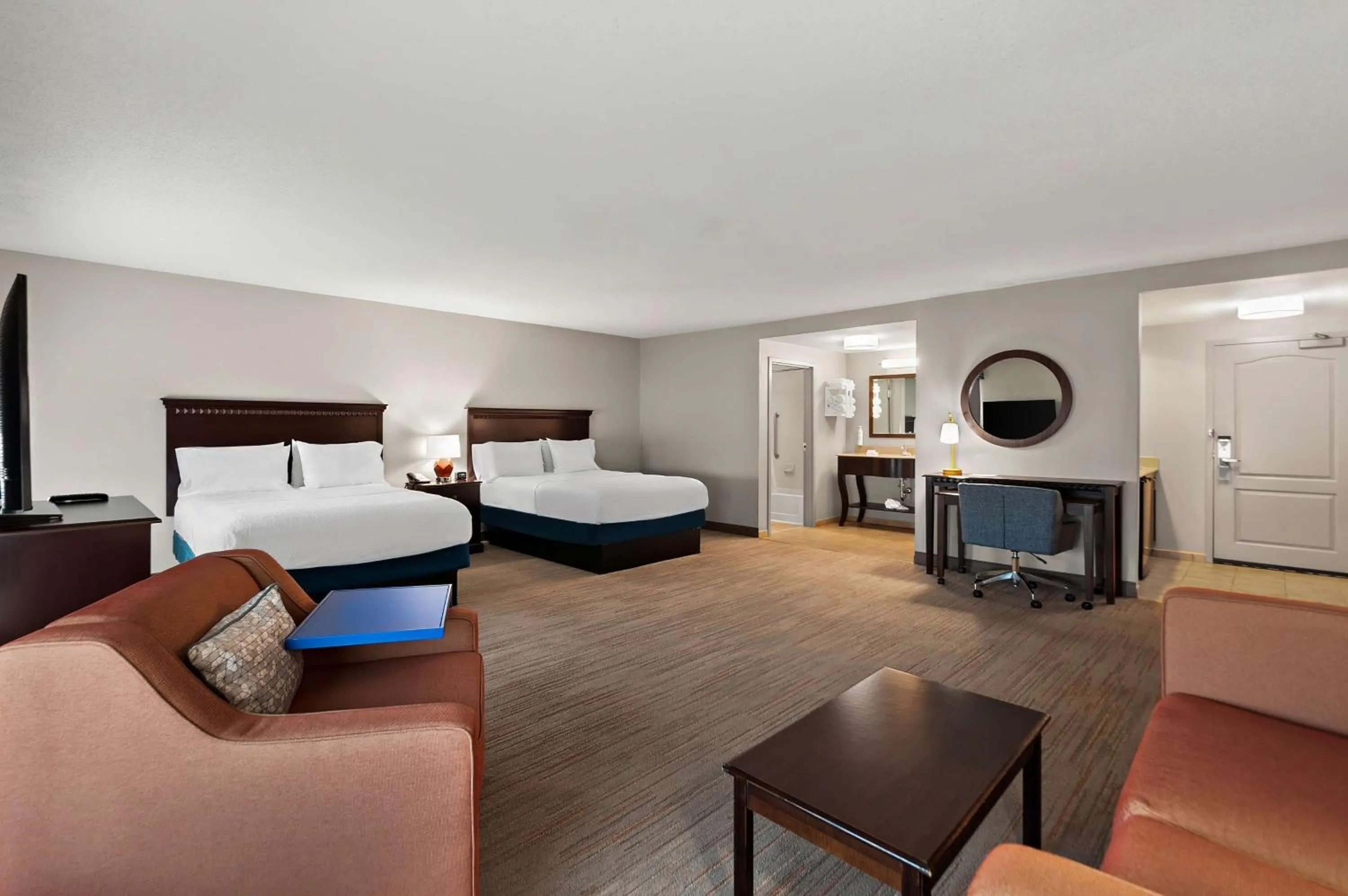Bedroom, Bed in Hampton Inn & Suites Fort Belvoir Alexandria South