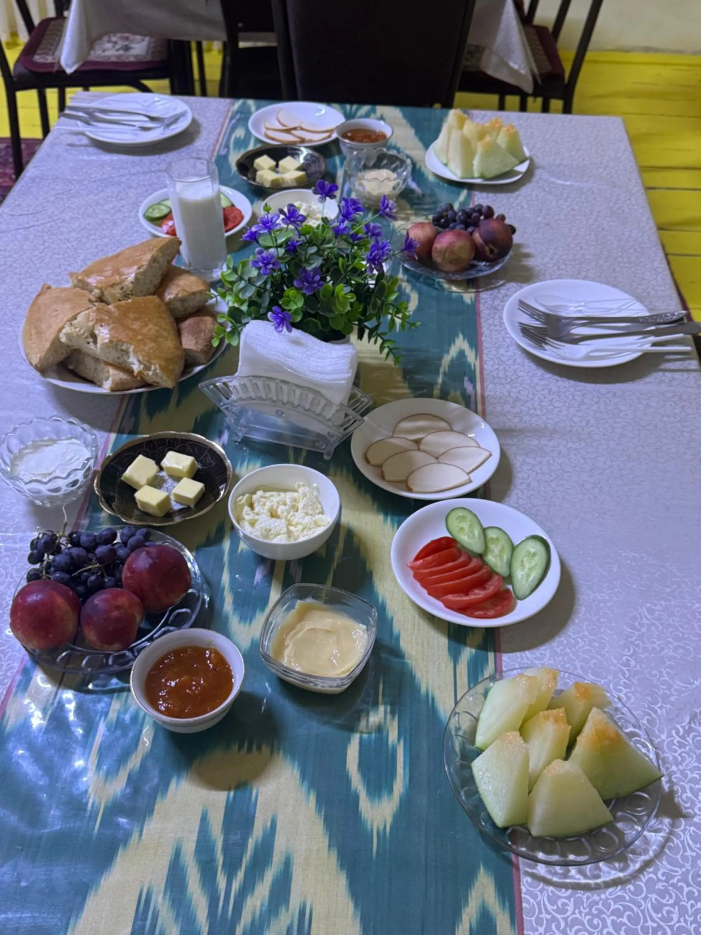 Food and drinks in Bukhara house hotel