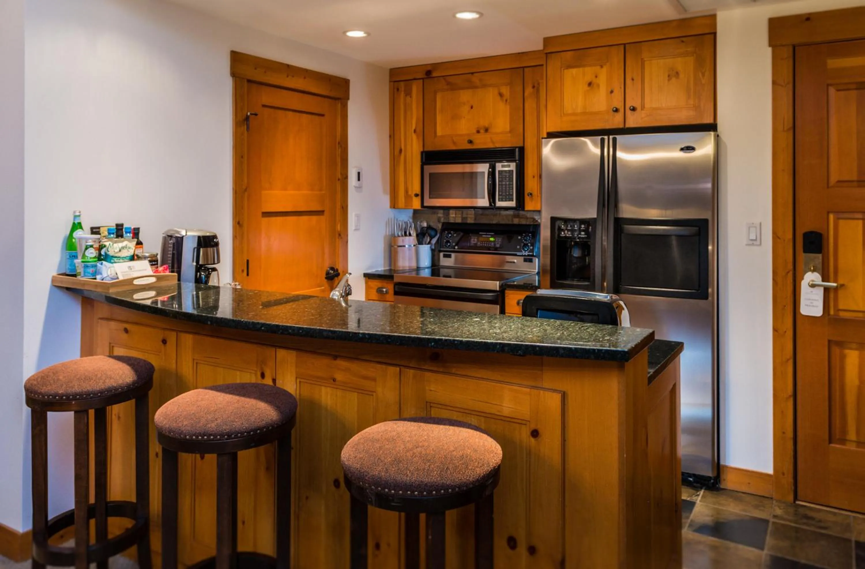 Kitchen or kitchenette in First Tracks Lodge