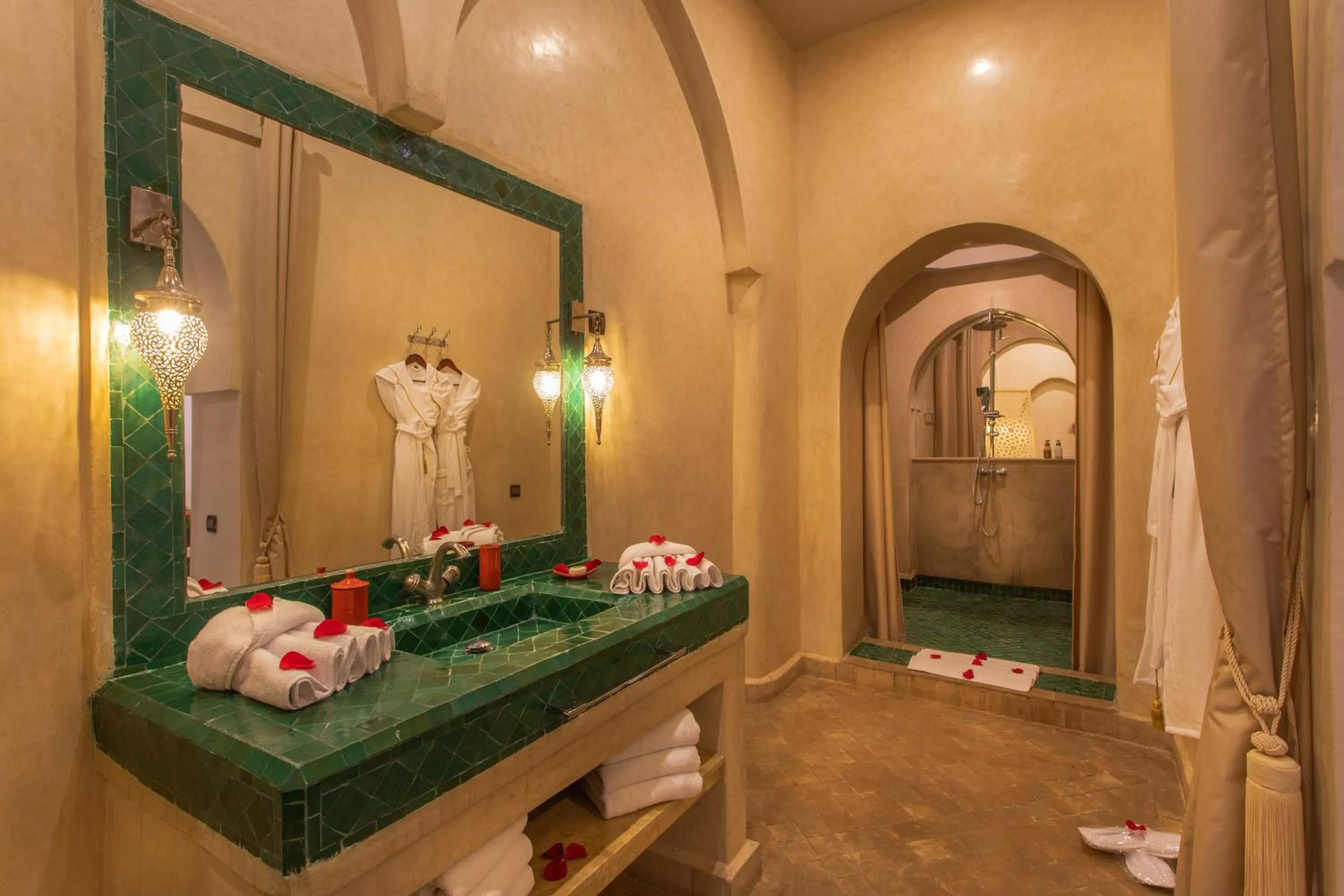 Bathroom in Le Medina Privilège Riad & Spa