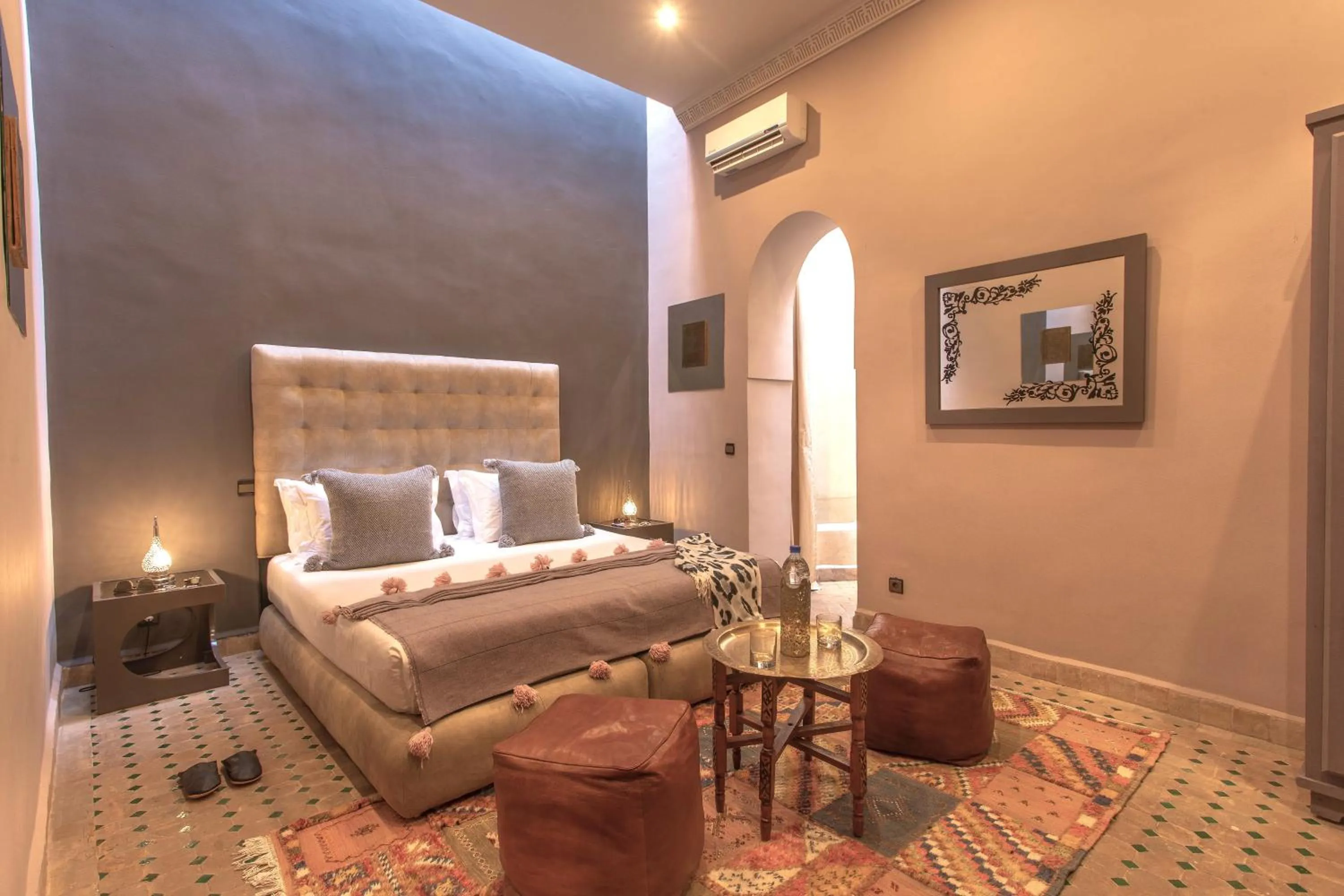 Bed in Le Medina Privilège Riad & Spa