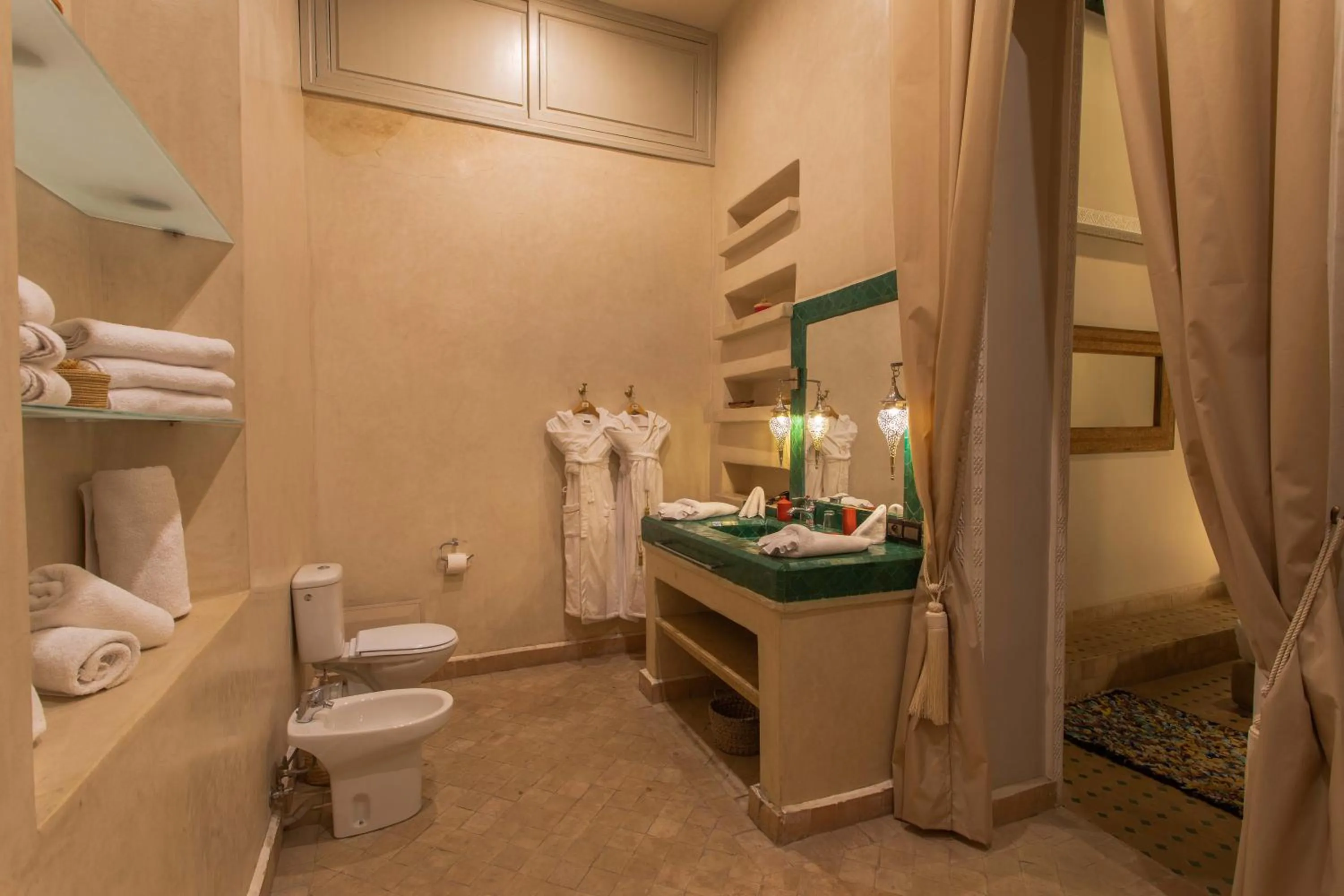 Toilet in Le Medina Privilège Riad & Spa