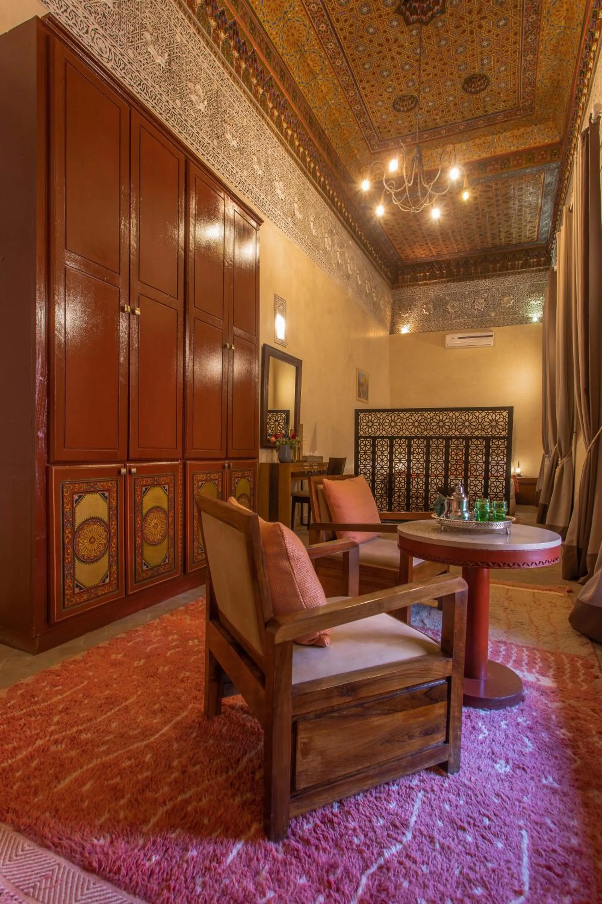 Bed in Le Medina Privilège Riad & Spa