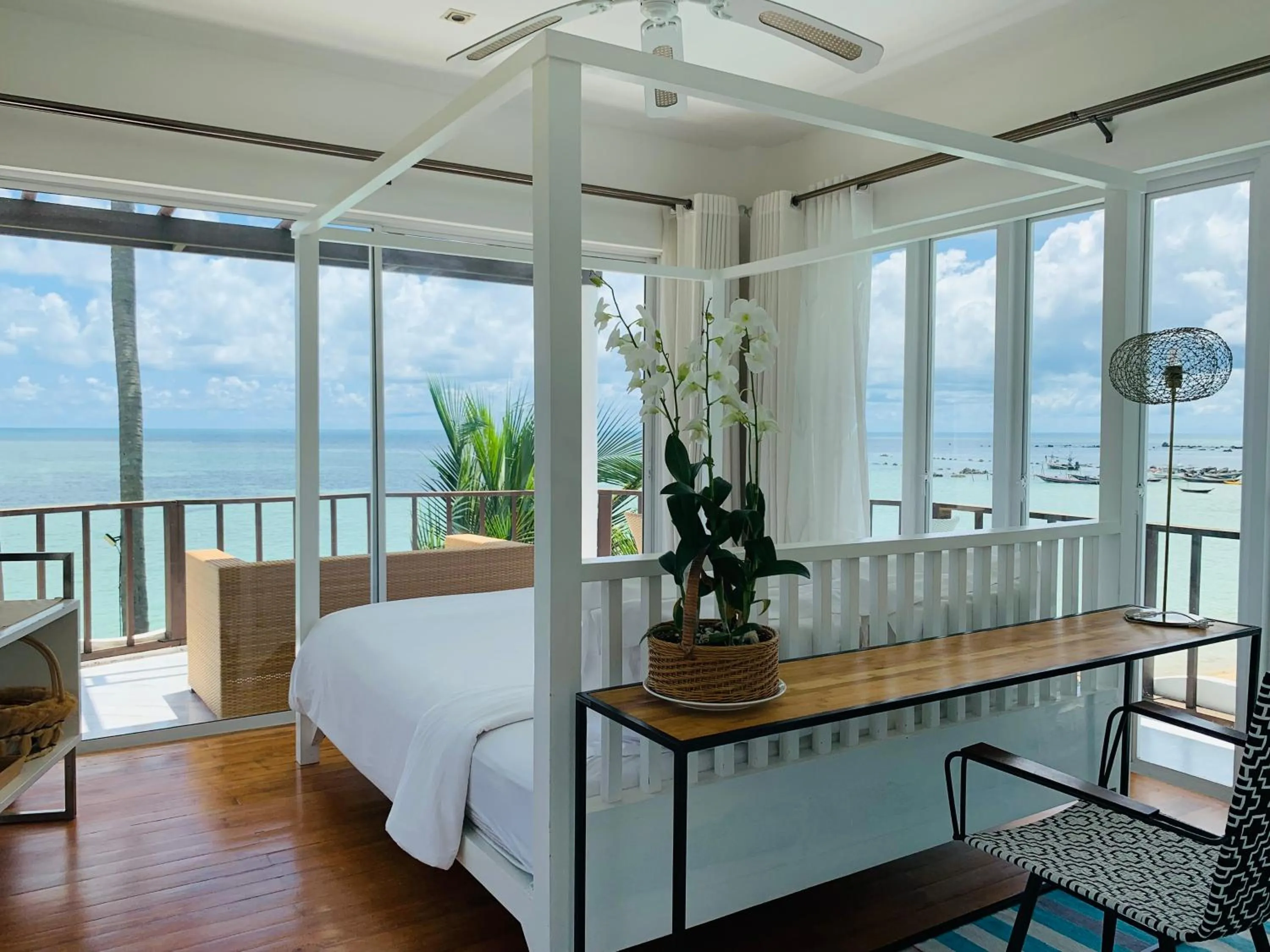 Bed in Villa Nalinnadda Petite Hotel & Spa, Adults Only - SHA Extra Plus