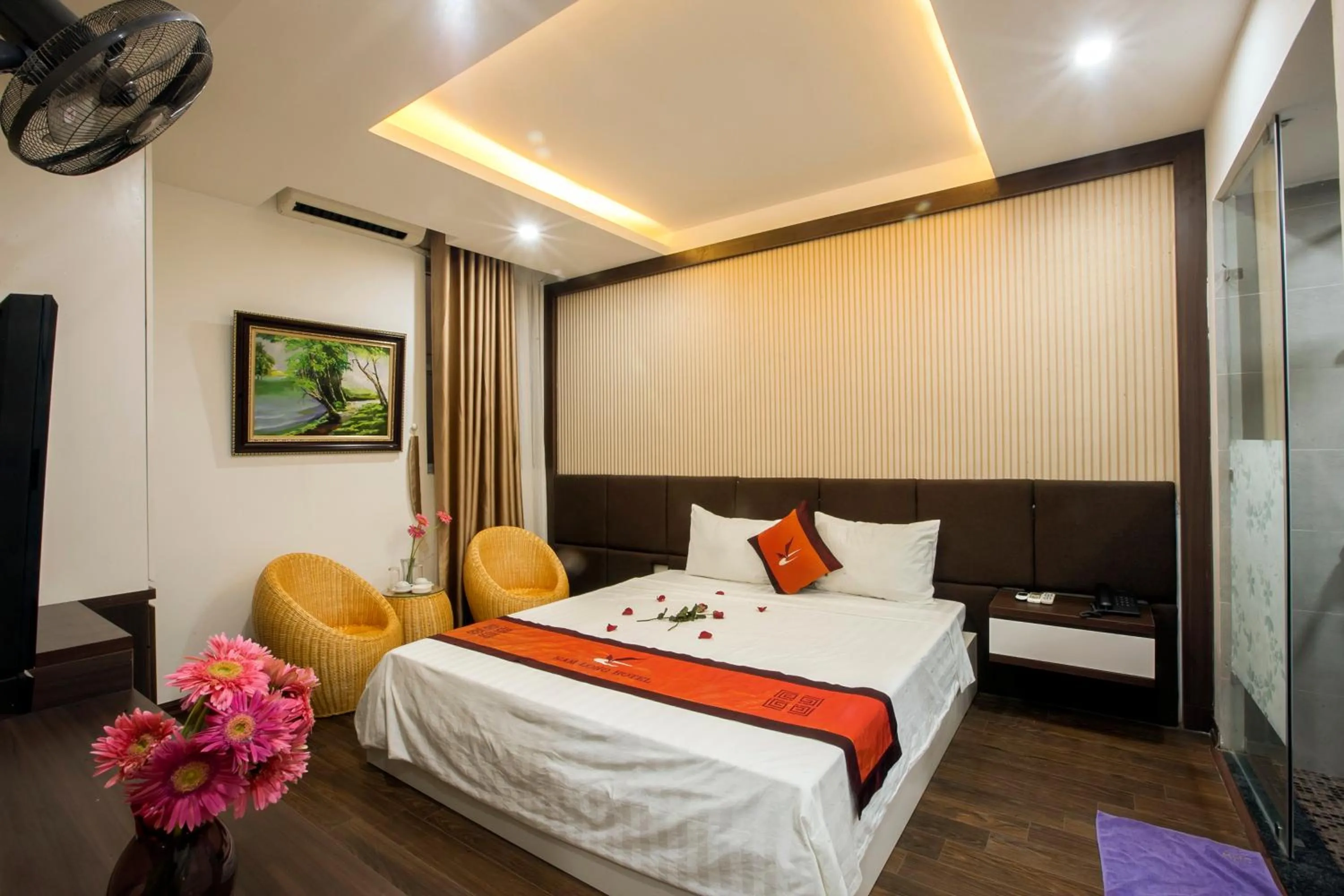 Bed in Nam Long Hotel