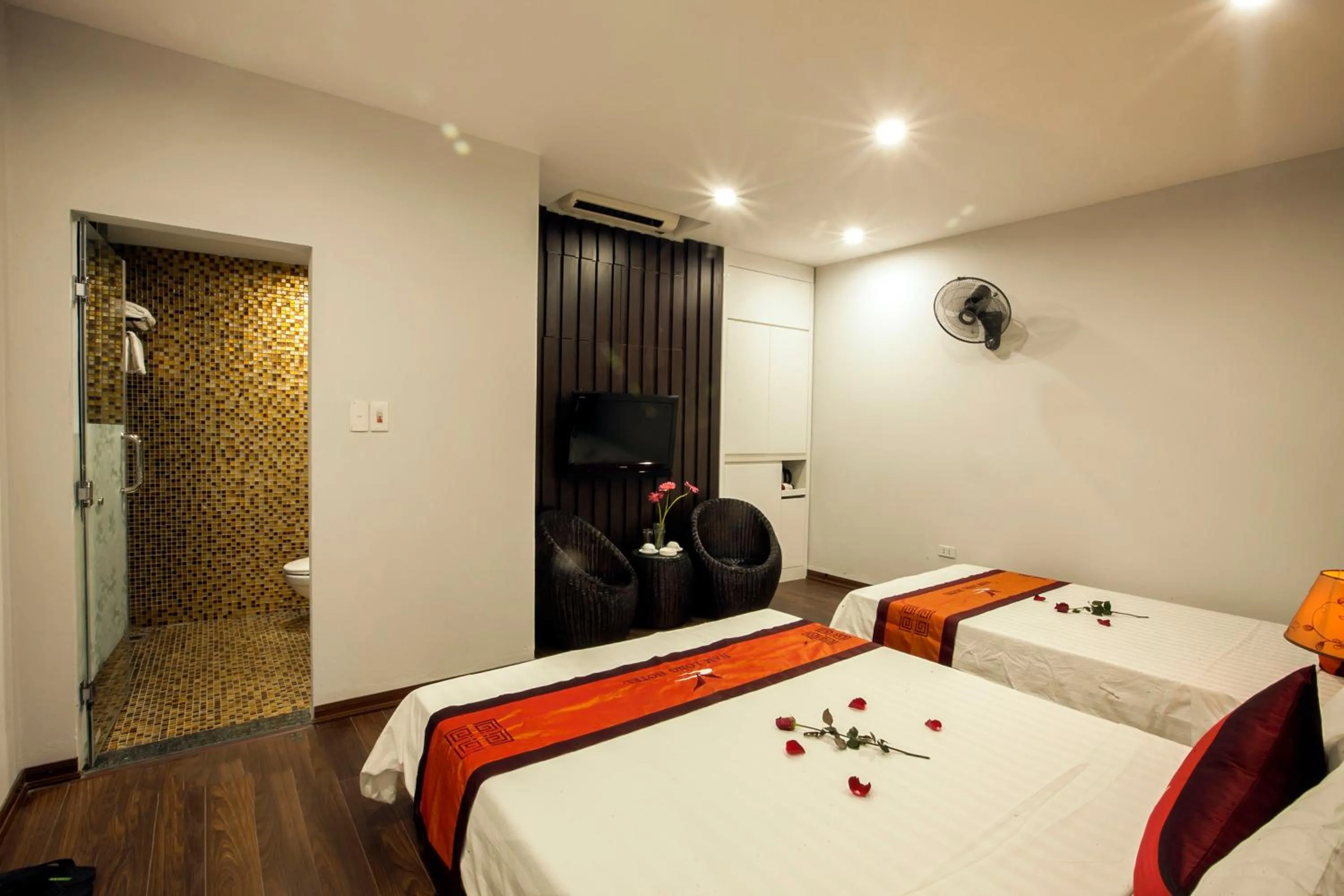 Bed in Nam Long Hotel