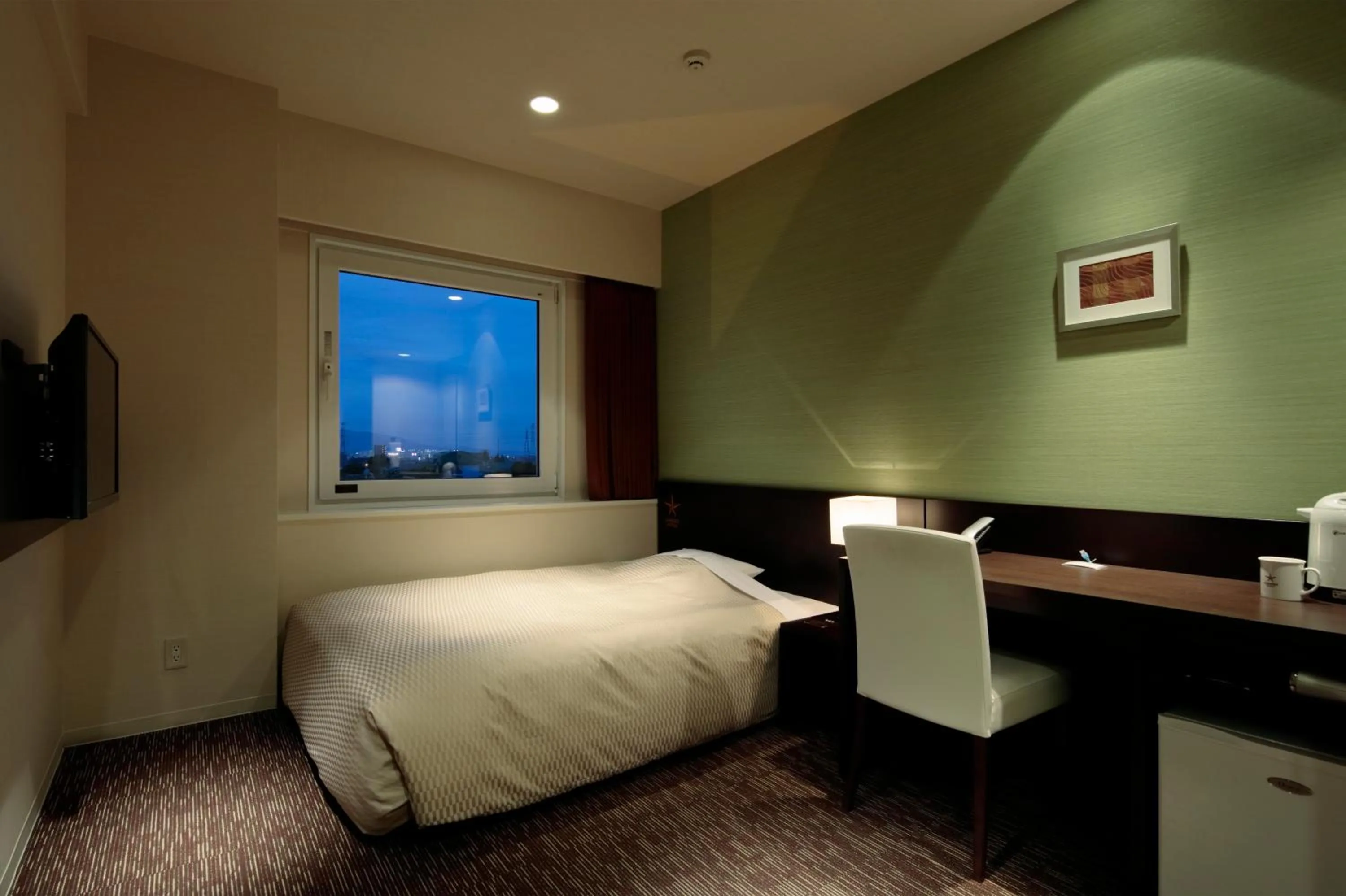 Bedroom, Bed in Candeo Hotels Kikuyo Kumamoto Airport