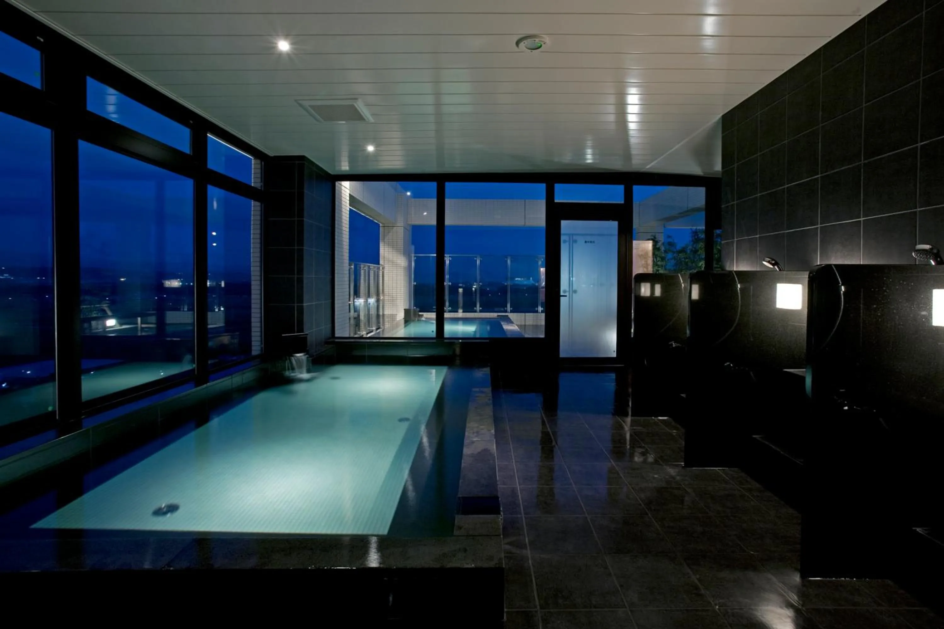 Hot Tub in Candeo Hotels Kikuyo Kumamoto Airport