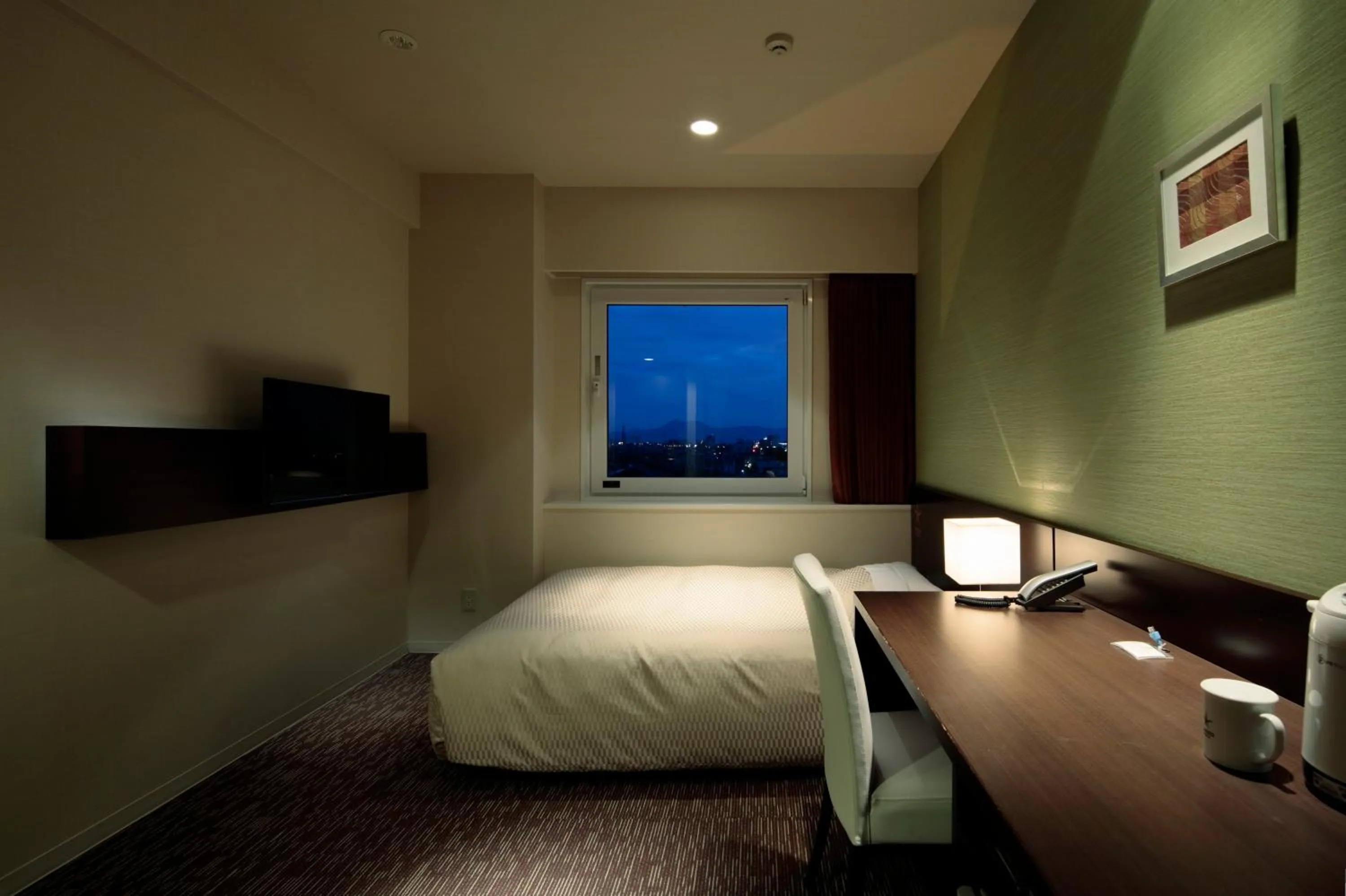 Bedroom, Bed in Candeo Hotels Kikuyo Kumamoto Airport