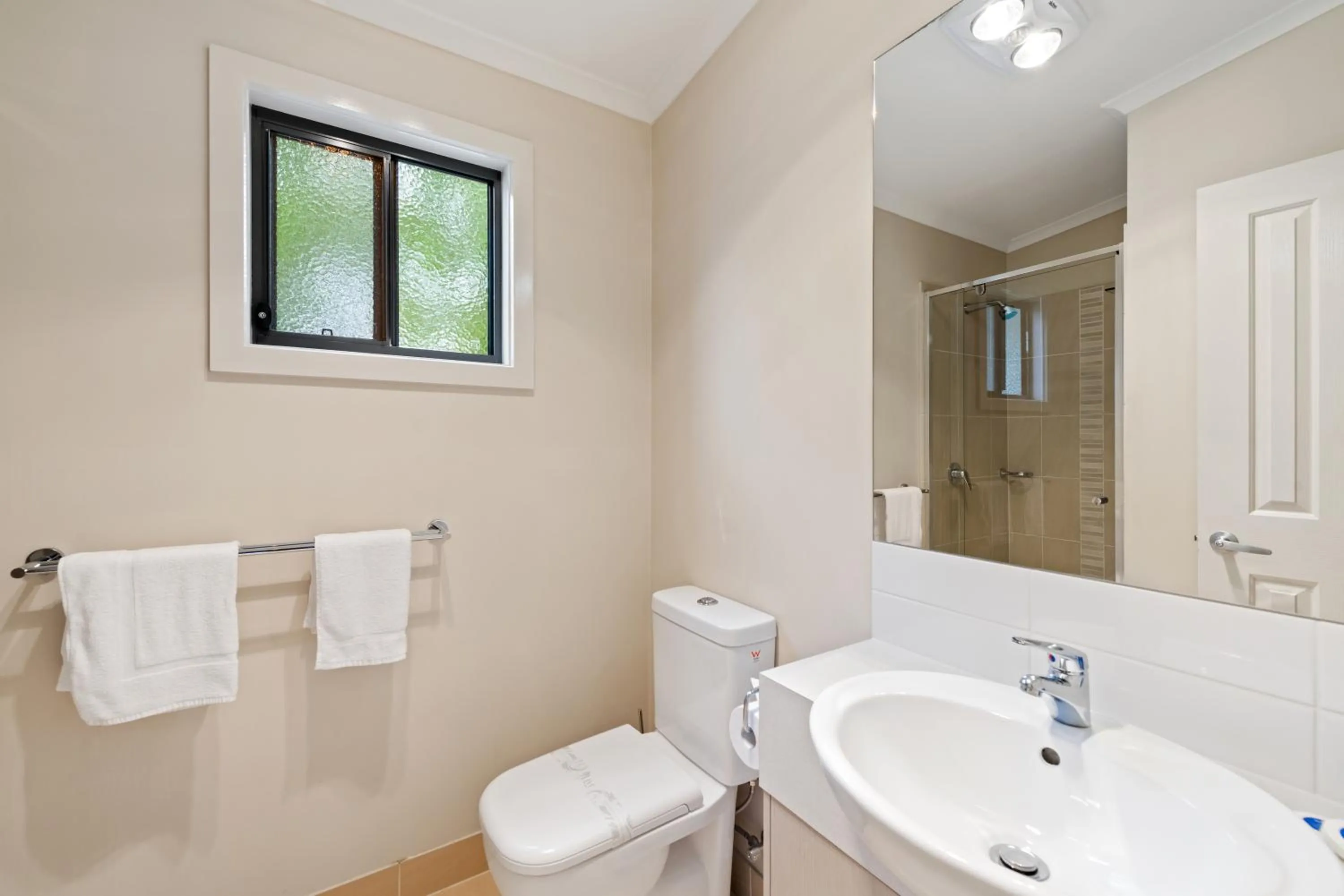 Bathroom in Discovery Parks - Lake Hume, Victoria