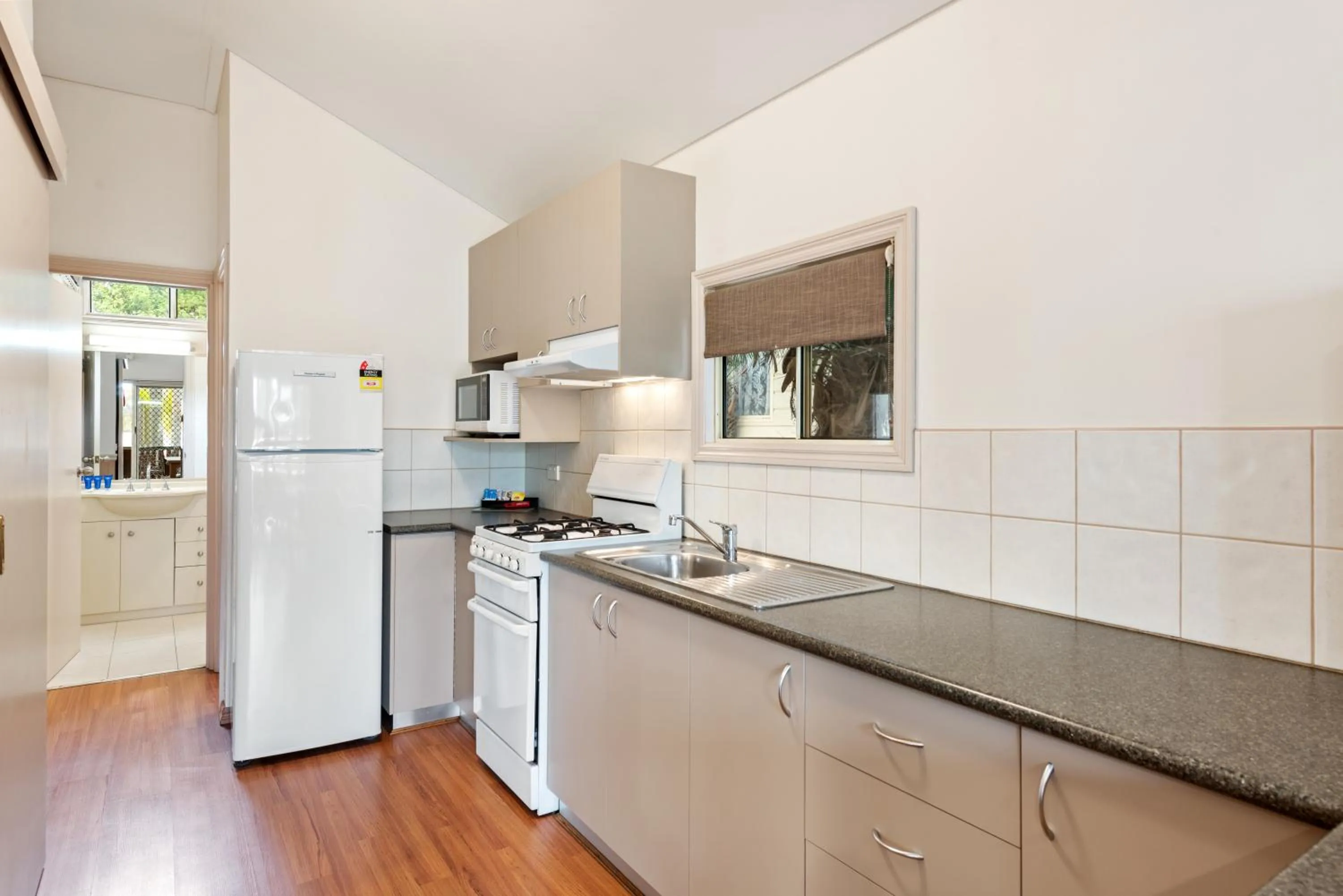 Kitchen or kitchenette in Discovery Parks - Lake Hume, Victoria