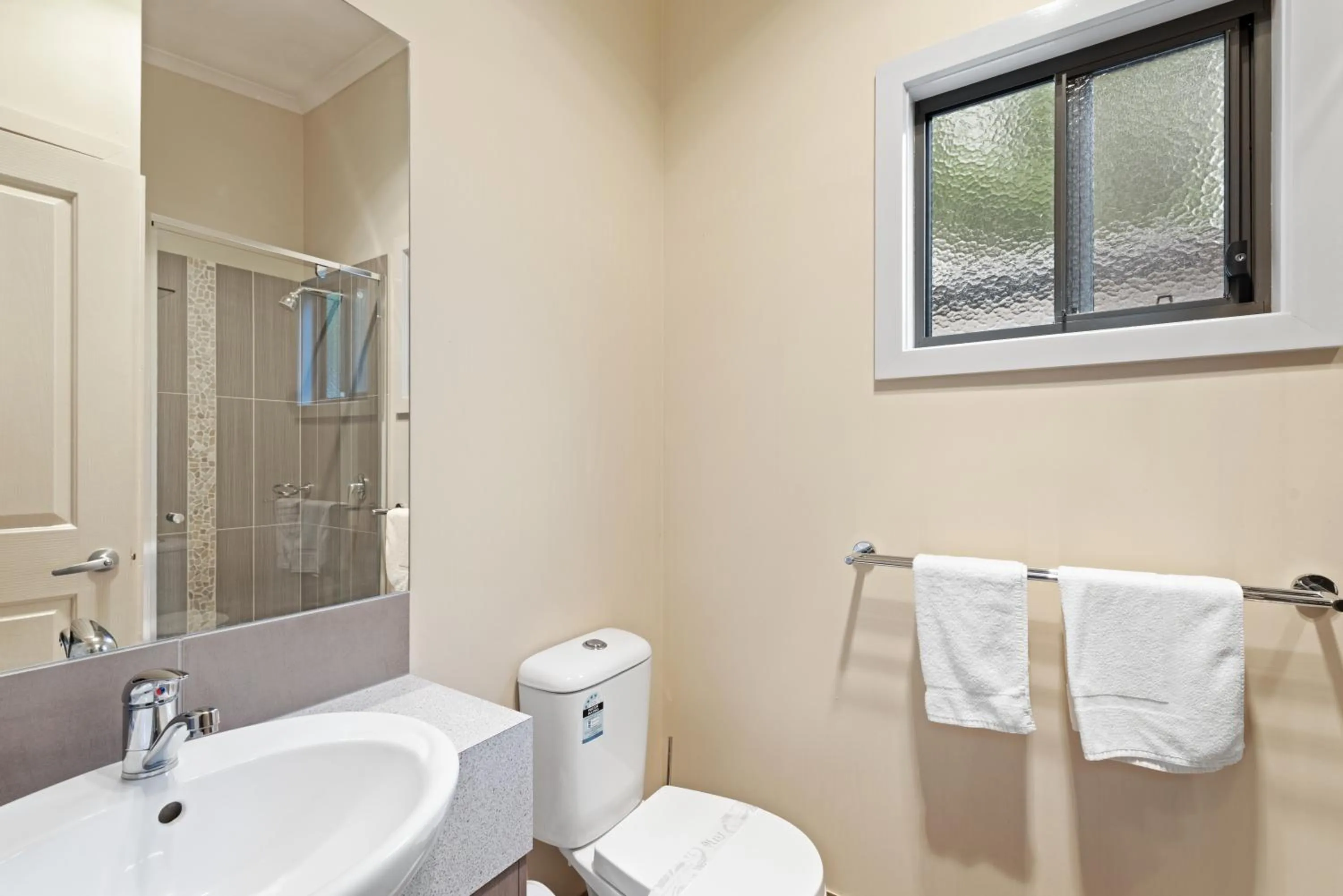 Bathroom in Discovery Parks - Lake Hume, Victoria