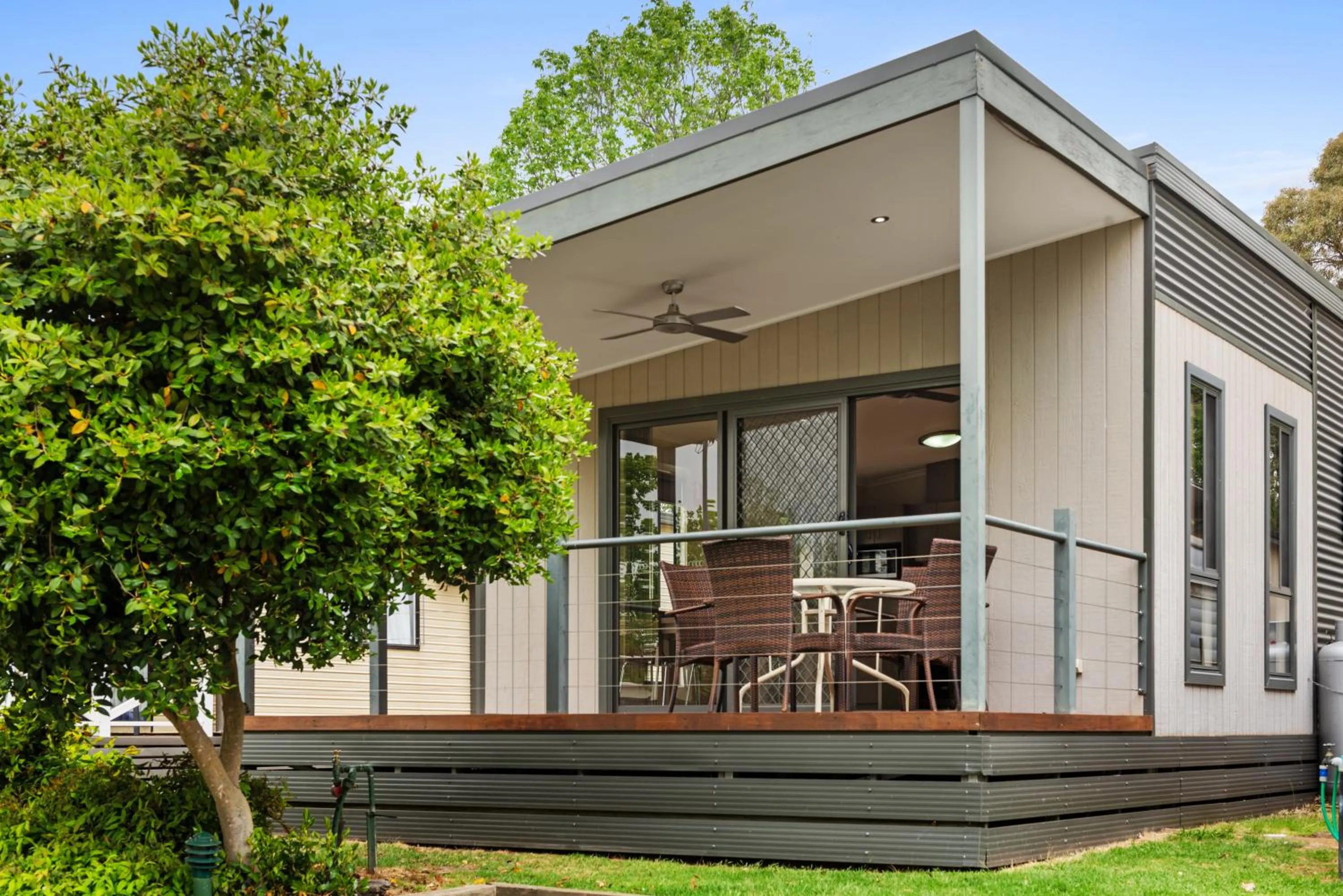 Facade/entrance in Discovery Parks - Lake Hume, Victoria