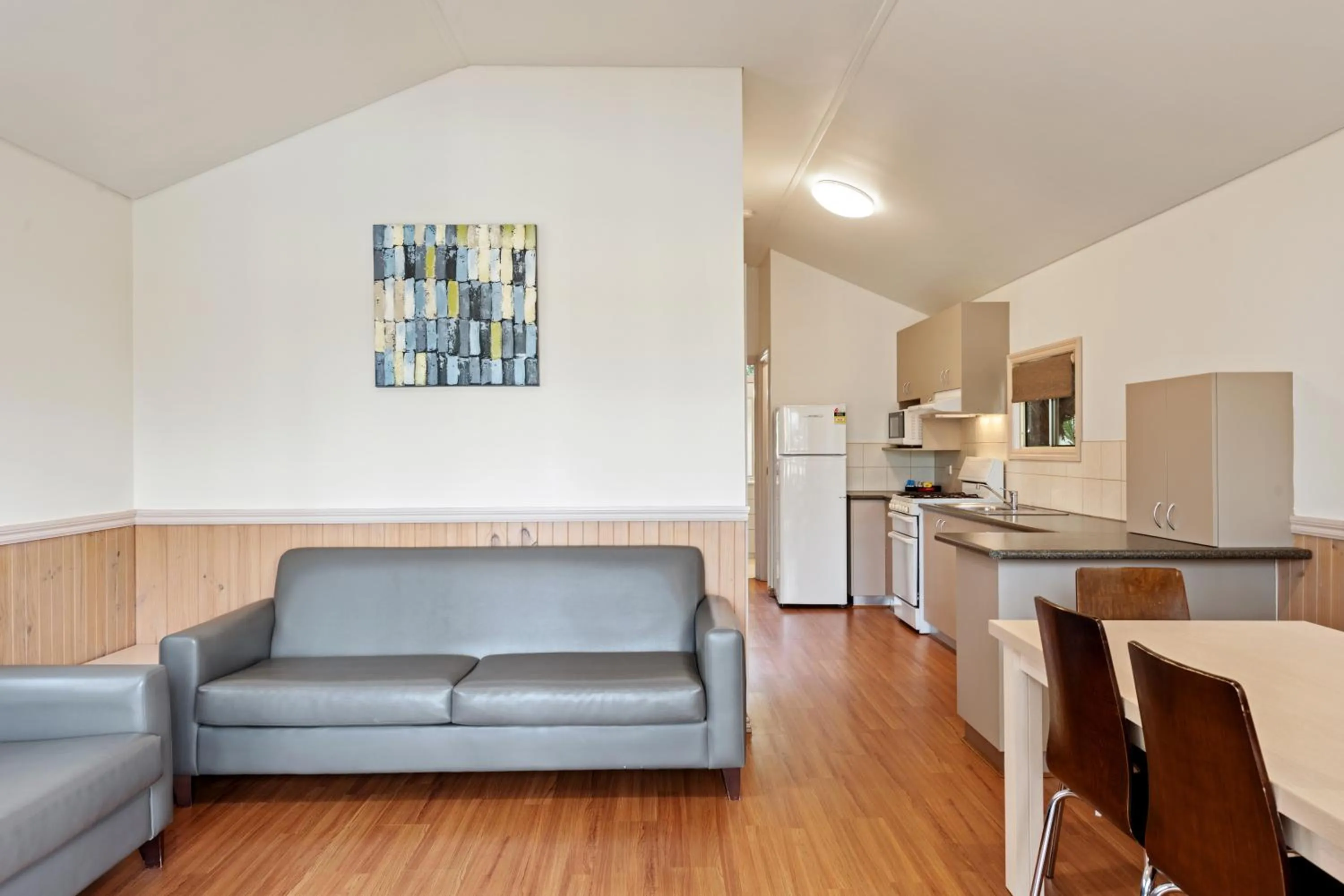 Kitchen or kitchenette in Discovery Parks - Lake Hume, Victoria