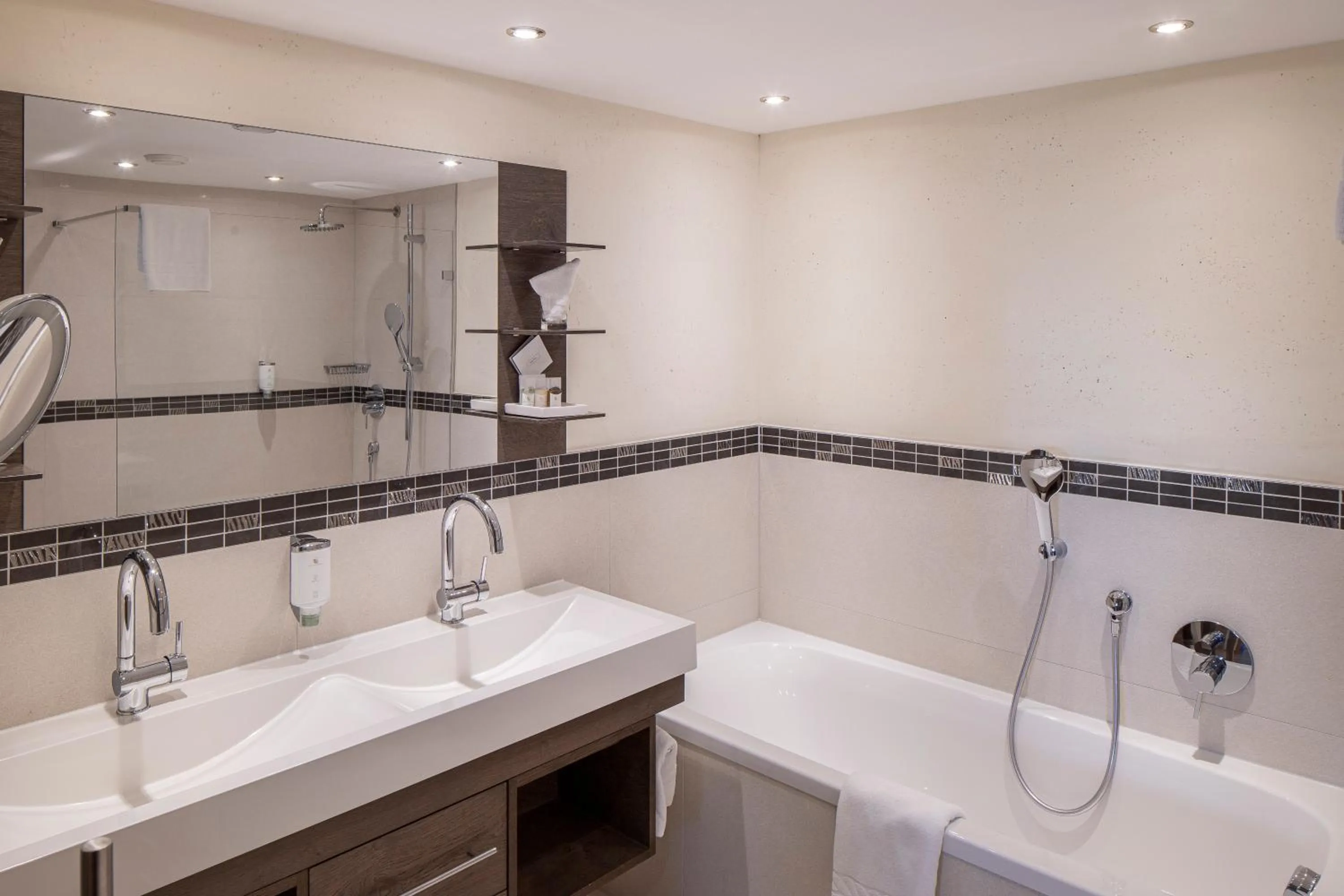 Toilet in Superior Hotel Post Ischgl