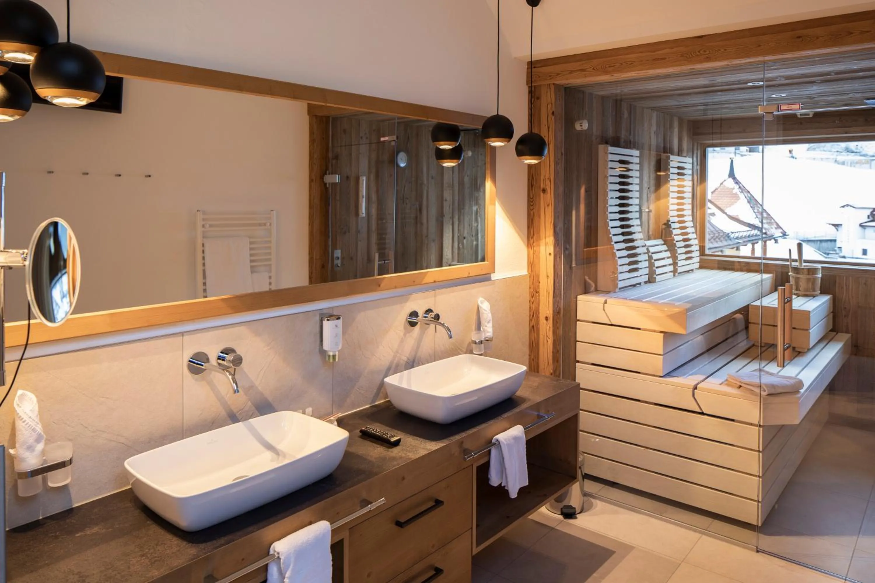 Toilet, Bed in Superior Hotel Post Ischgl