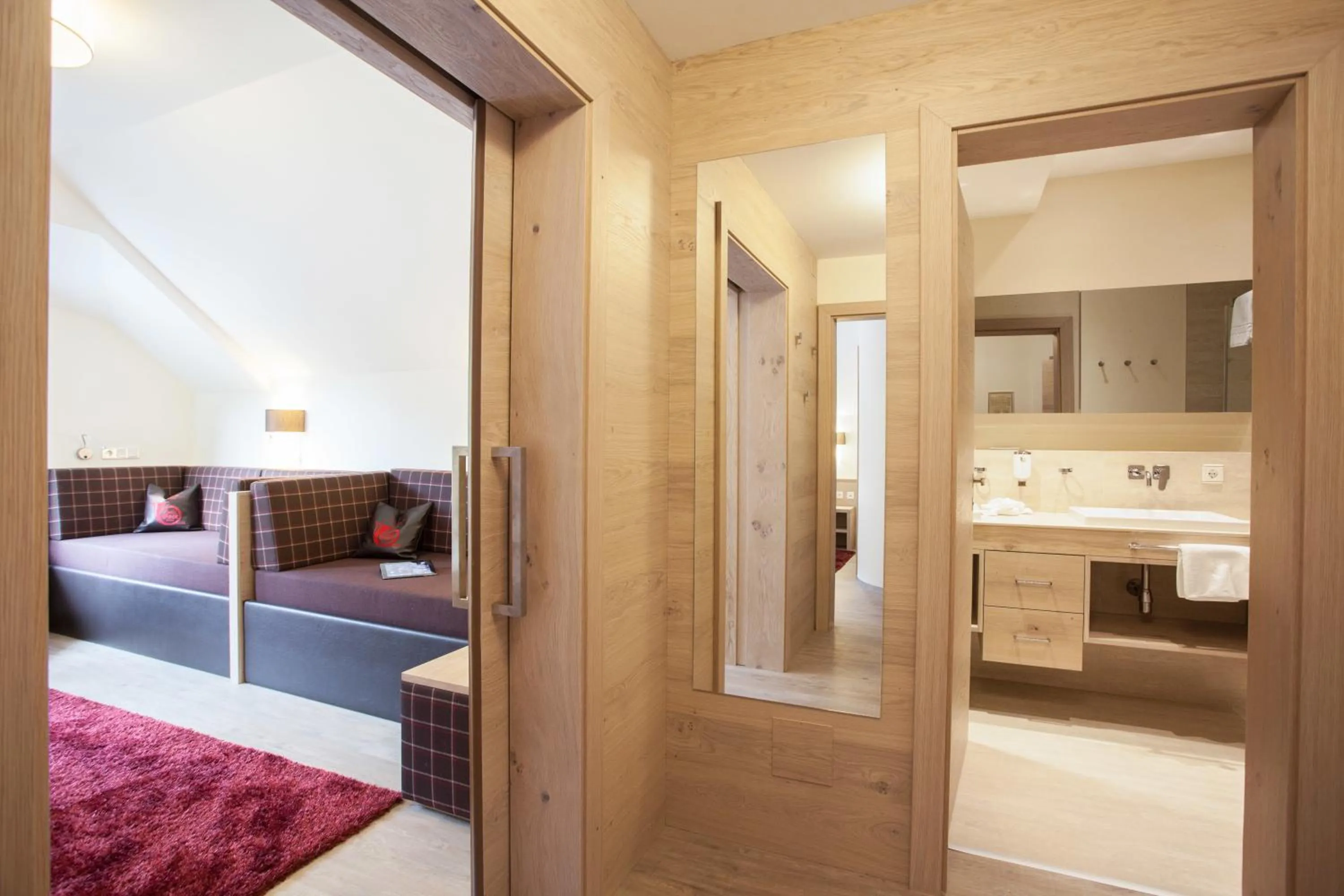 Decorative detail, Bed in Superior Hotel Post Ischgl