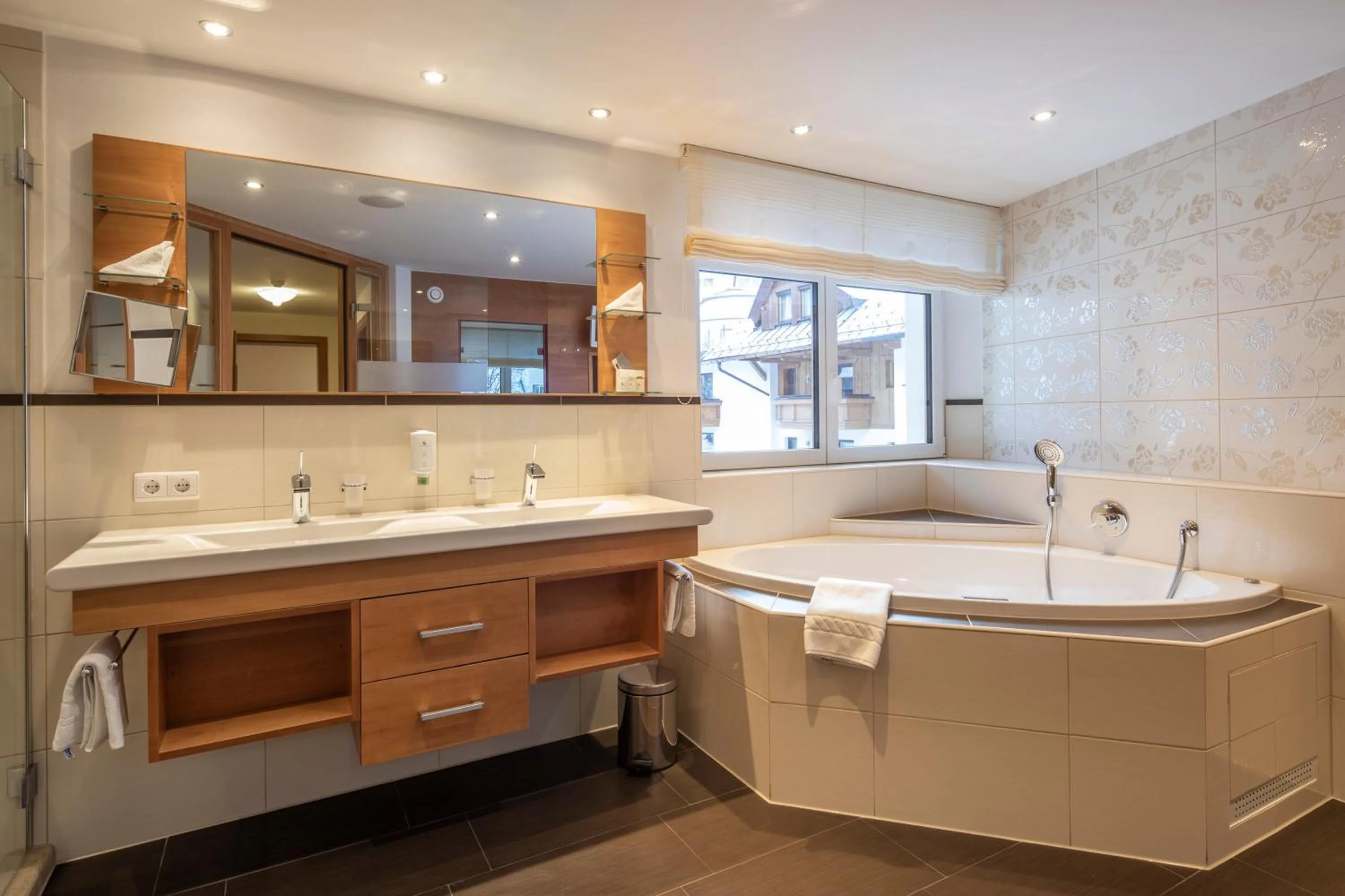 Toilet in Superior Hotel Post Ischgl