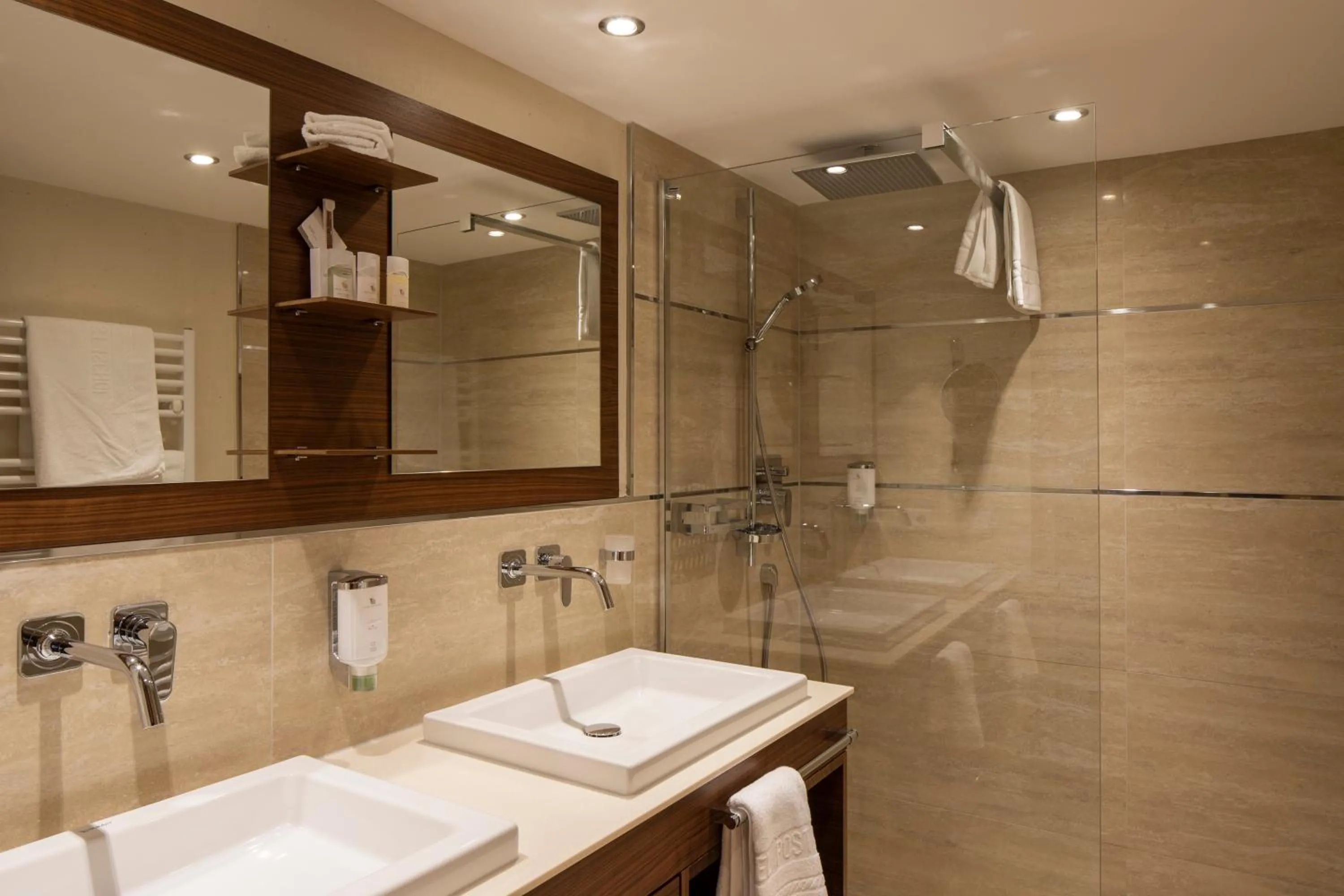 Bathroom in Superior Hotel Post Ischgl