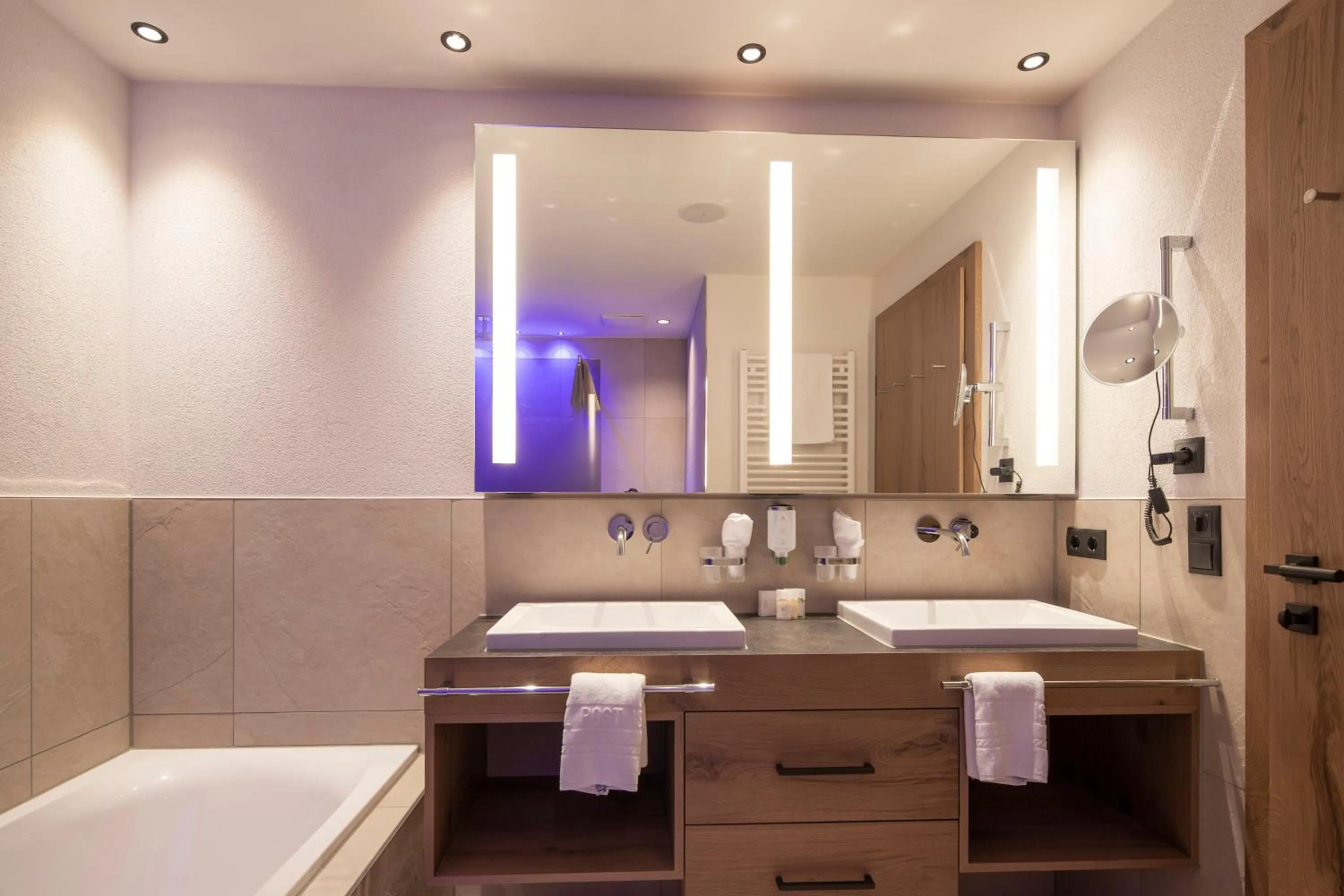 Bathroom in Superior Hotel Post Ischgl