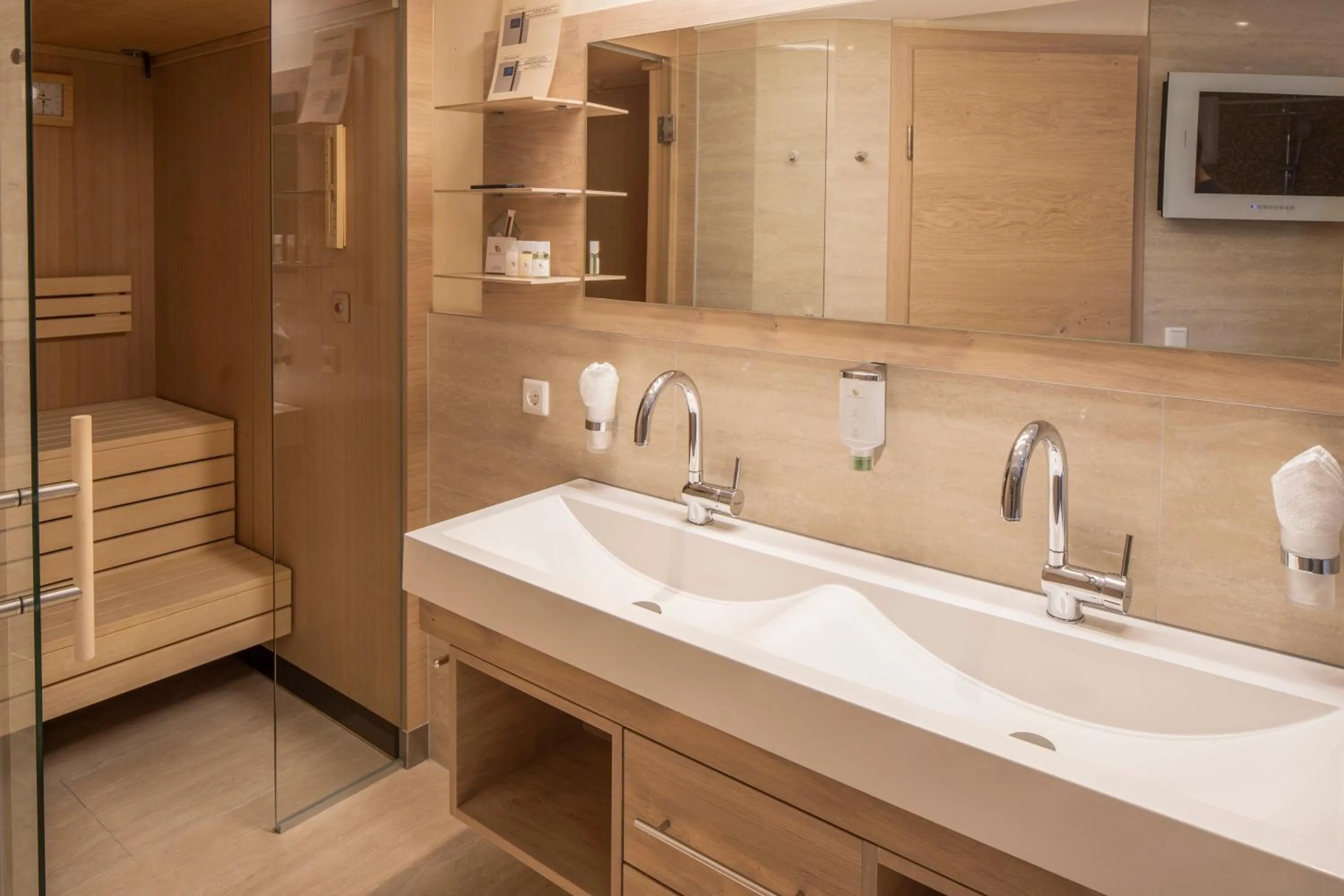 Toilet in Superior Hotel Post Ischgl