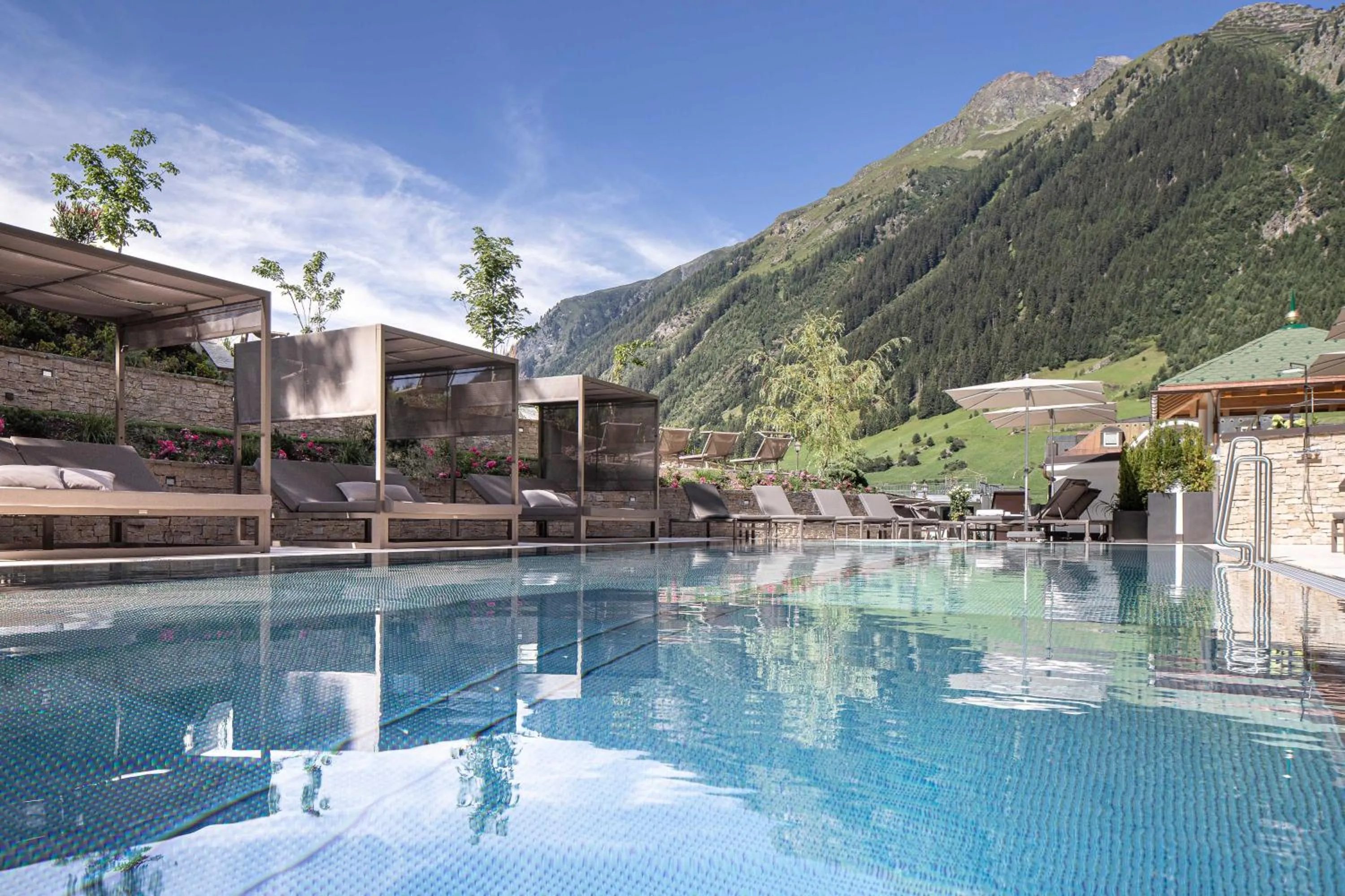 Swimming pool in Superior Hotel Post Ischgl