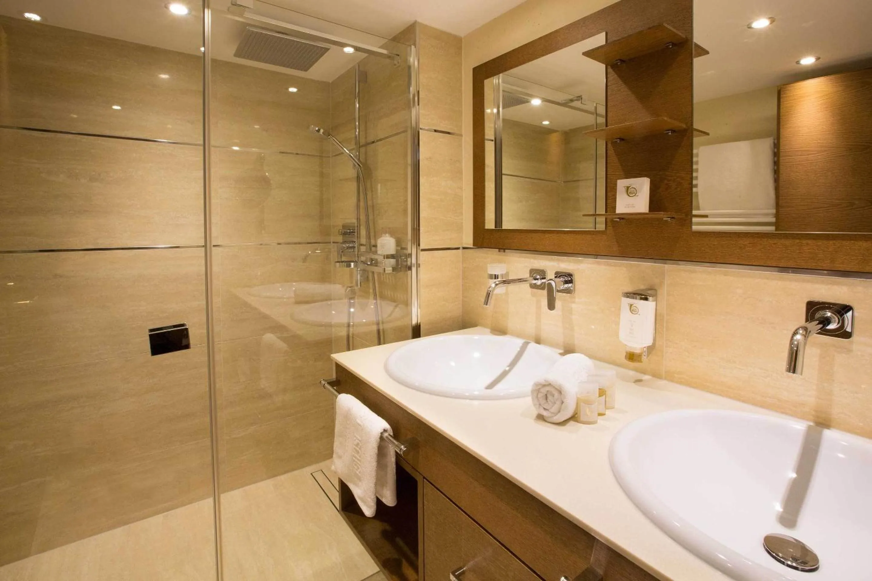 Bathroom in Superior Hotel Post Ischgl