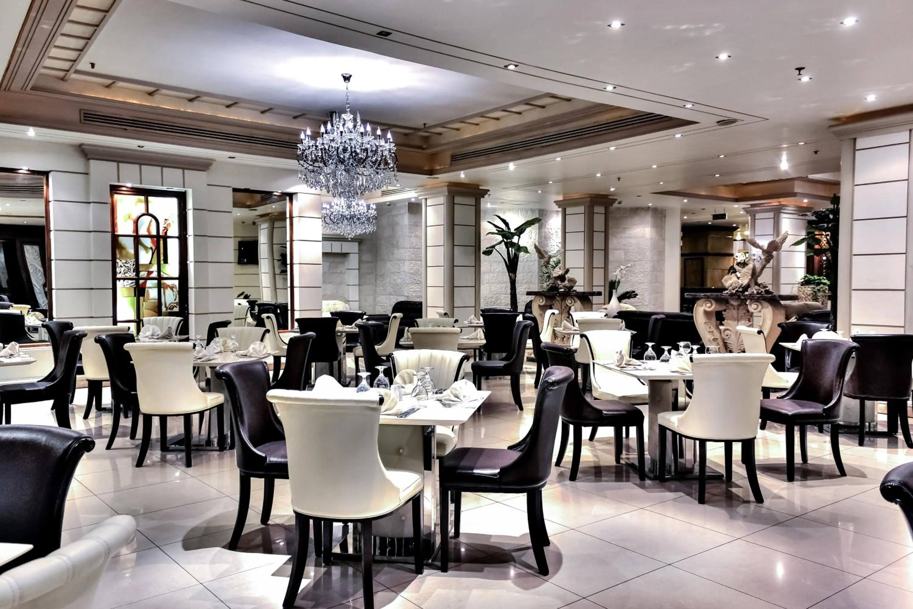 Food and drinks in Days Inn Hotel & Suites Amman