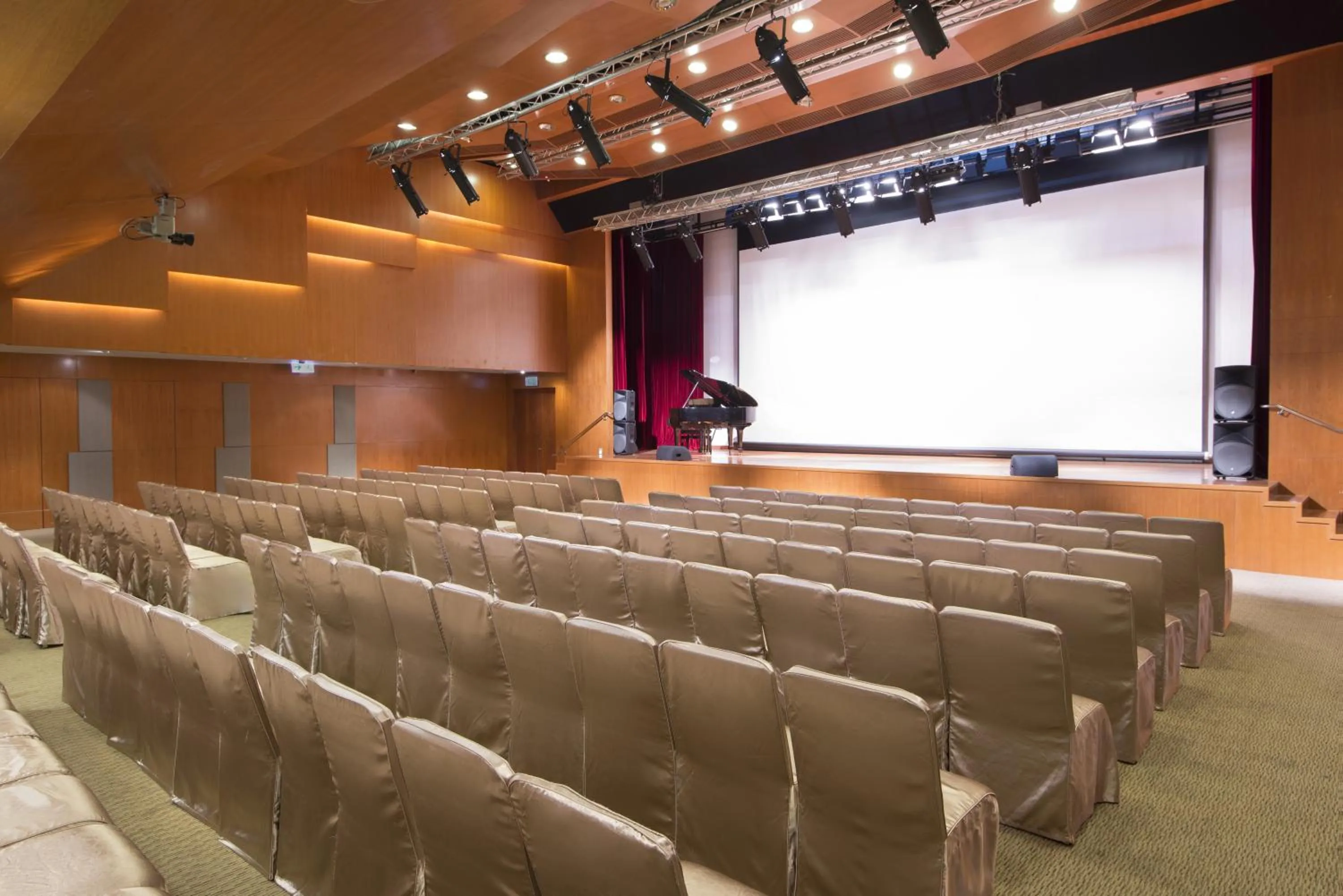 Banquet/Function facilities in Noah’s Ark Hotel & Resort